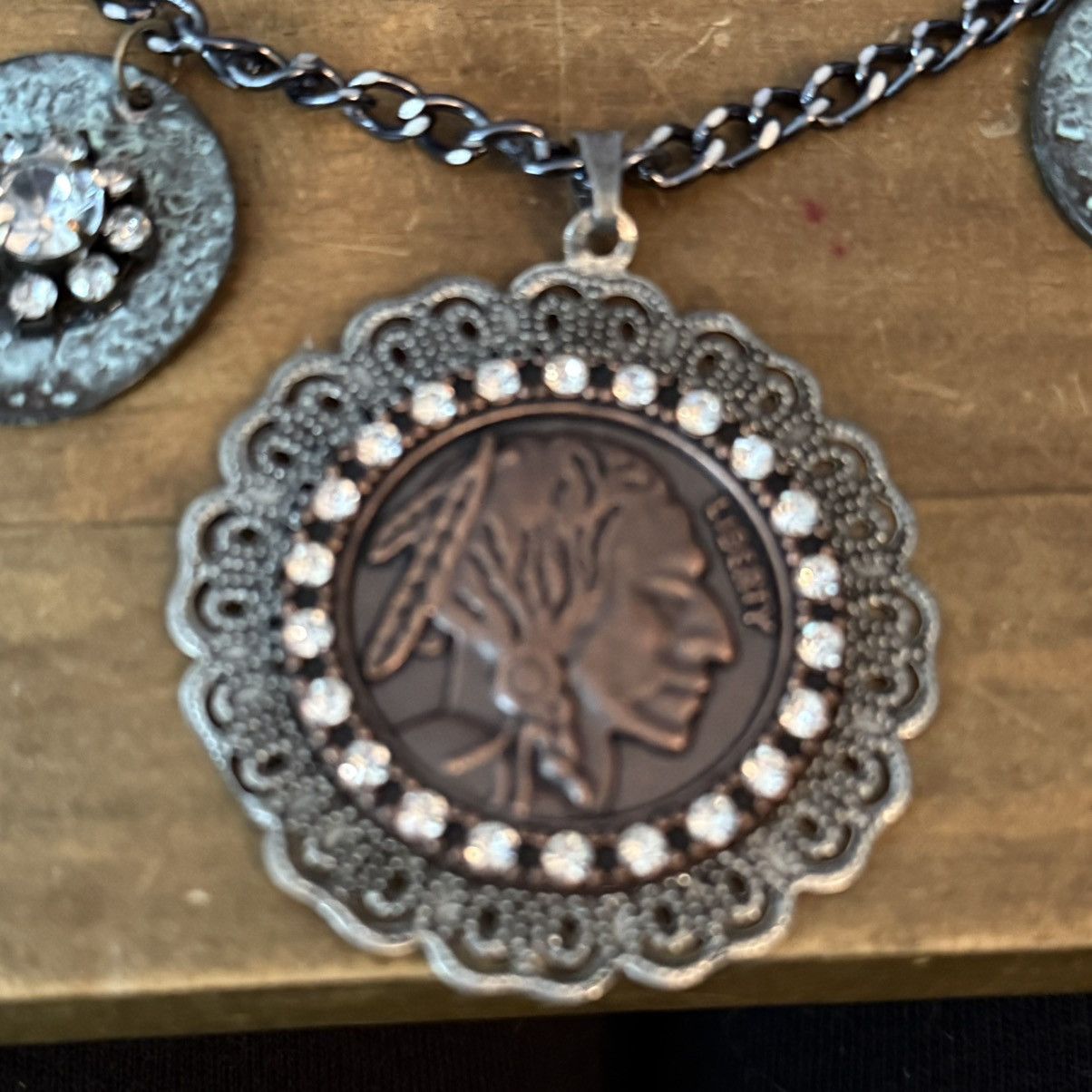 Other Long mixed metal coin medallion charm necklace Size ONE SIZE - 3 Thumbnail