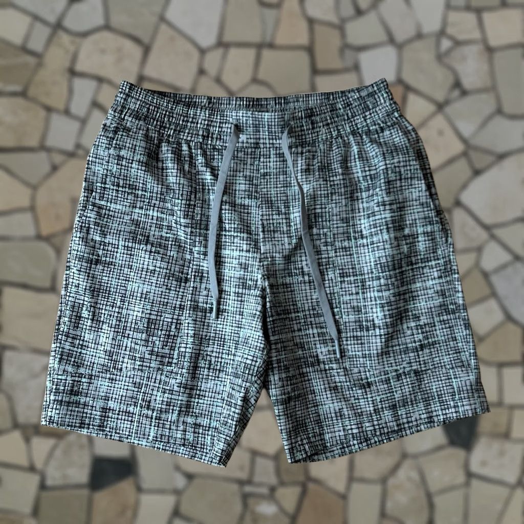 Lululemon Lululemon Bowline Short Woven Air Ventlight 8” Inseam Men’s Small Regular Marker Check Grey Multi Shorts Mens Regular 30-32 Inseam 8 Hidden? Size US 29 - 1 Thumbnail