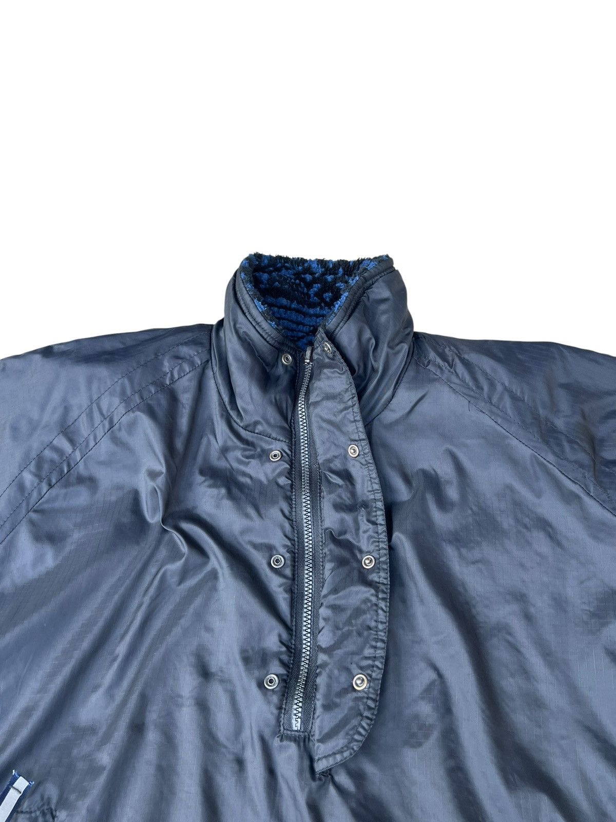 Vintage Vintage 90s Bad Guys Dare Devils Reversible Fleece Jacket Size US S / EU 44-46 / 1 - 14 Thumbnail