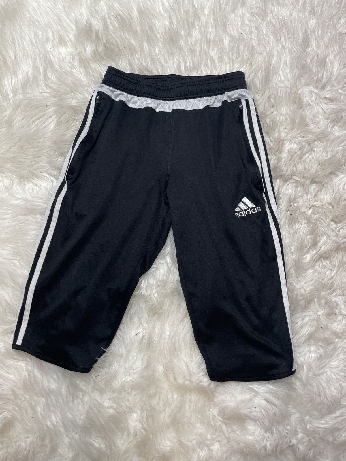 Adidas Adidas Joggers x shorts Size US 27 - 1 Thumbnail