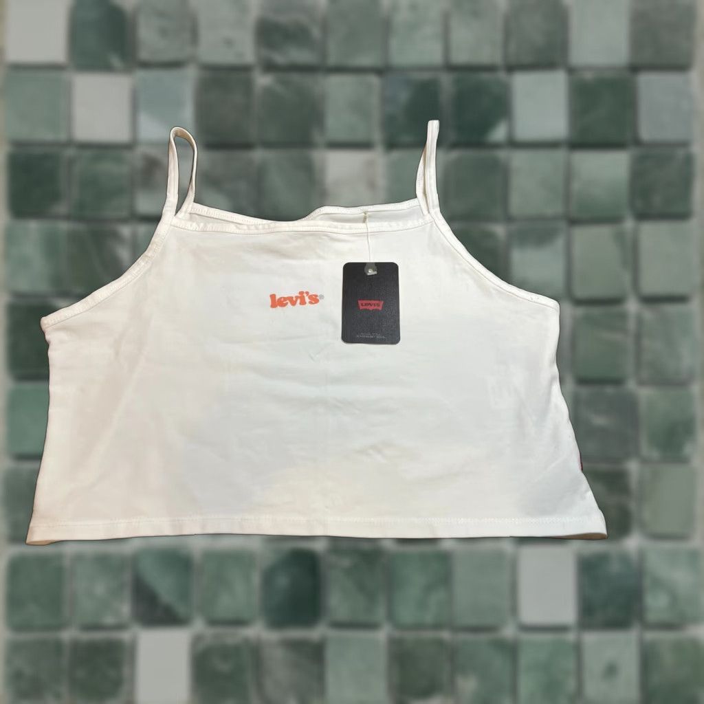 Levi's Levi's Crop Top Logo Graphic Tank Top Womens Medium M White Spell out Levi's Logo Graphic Cropped Tank Summer Casual Womens M White Levi's Size L / US 10 / IT 46 - 1 Thumbnail
