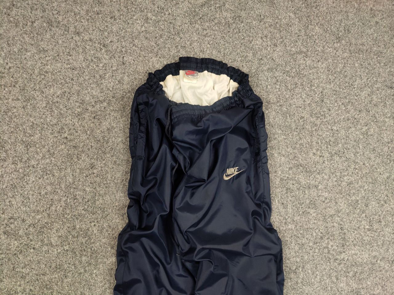 Nike Vintage 90s Nike Navy Nylon Track Pants Y2K Rare Retro Hype Size US 36 / EU 52 - 4 Thumbnail