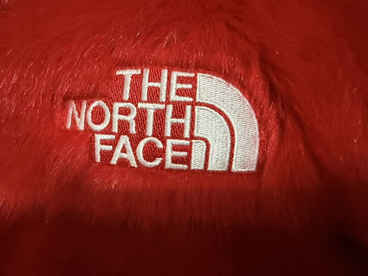 Supreme × The North Face Supreme tnf north face Faux Fur nuptse jacket Size US L / EU 52-54 / 3 - 5 Thumbnail