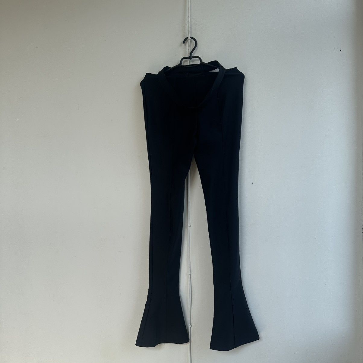 H&M × Mugler Black cut off flared pants Size 28" / US 6 / IT 42 - 14 Thumbnail