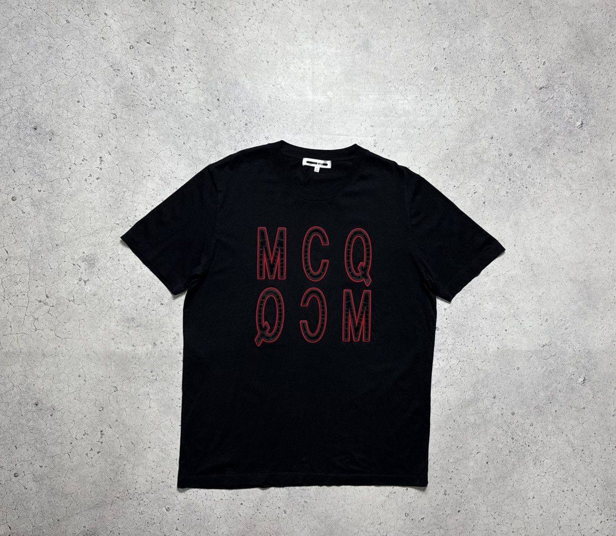 Alexander McQueen Alexander Mcqueen MCQ Vintage Luxury T-Shirt Big Logo Size US XXL / EU 58 / 5 - 1 Thumbnail