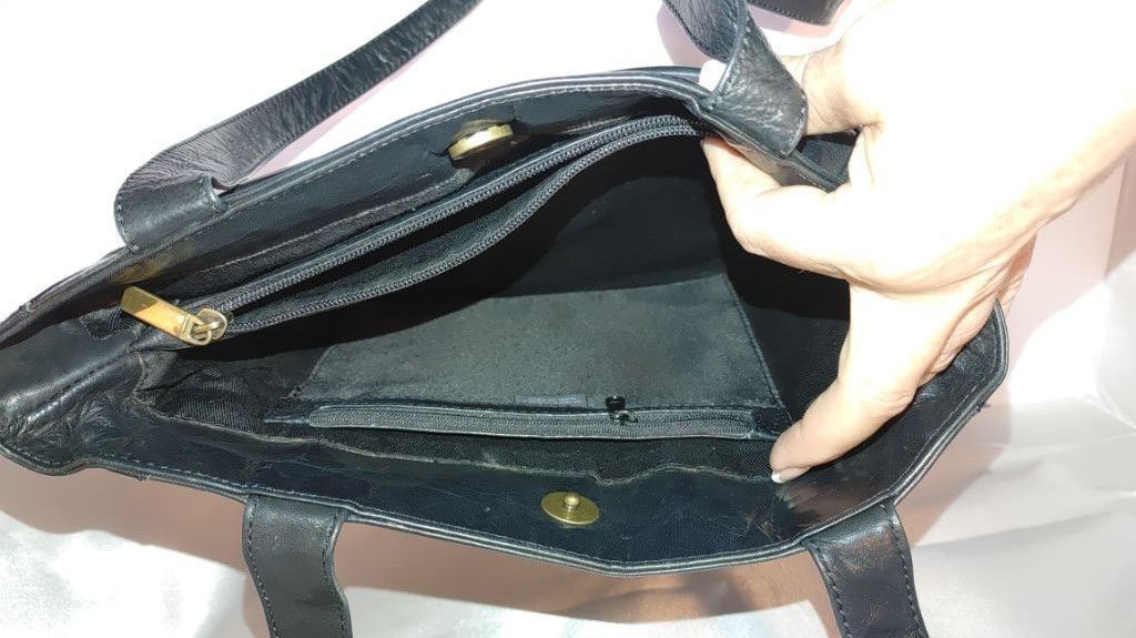 Wilsons Leather Wilsons Leather Shoulder Bag Size ONE SIZE - 8 Thumbnail