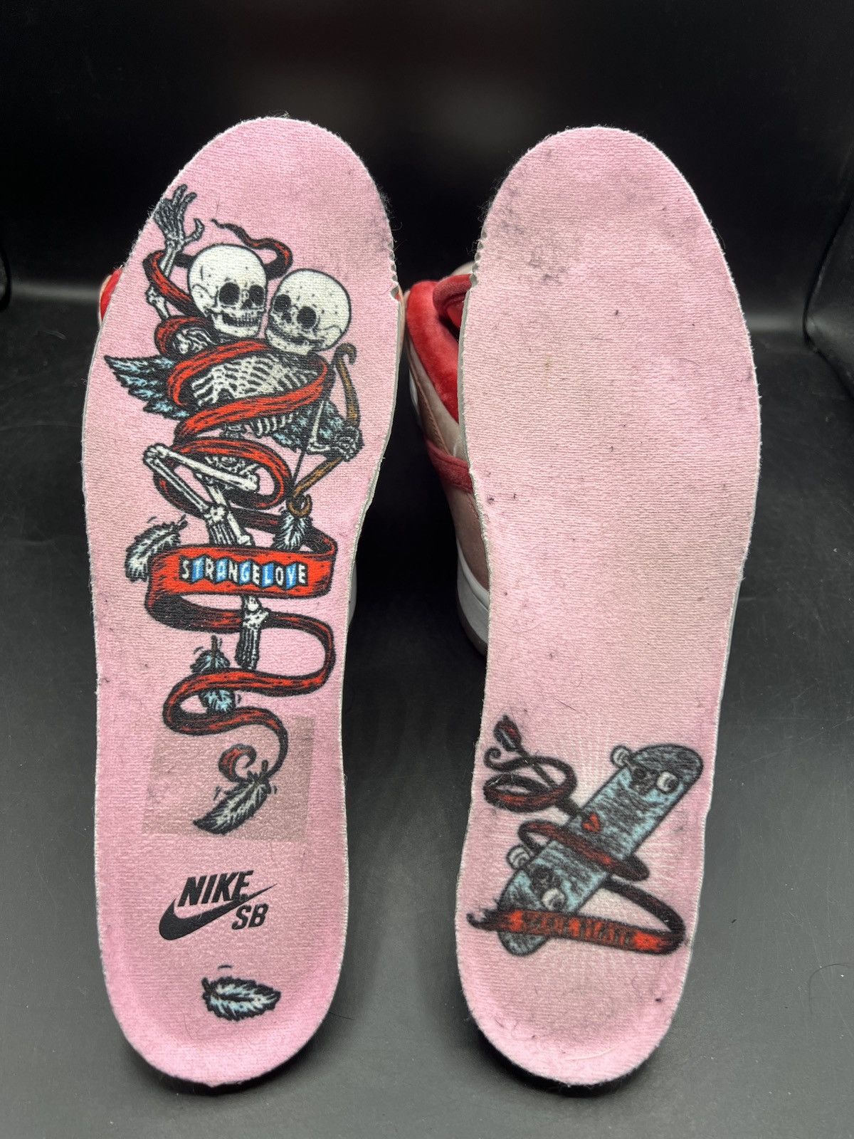 Nike Nike x StrangeLove SB Dunk Low 'Valentine's Day' Size 9 Size US 9 / EU 42 - 11 Thumbnail