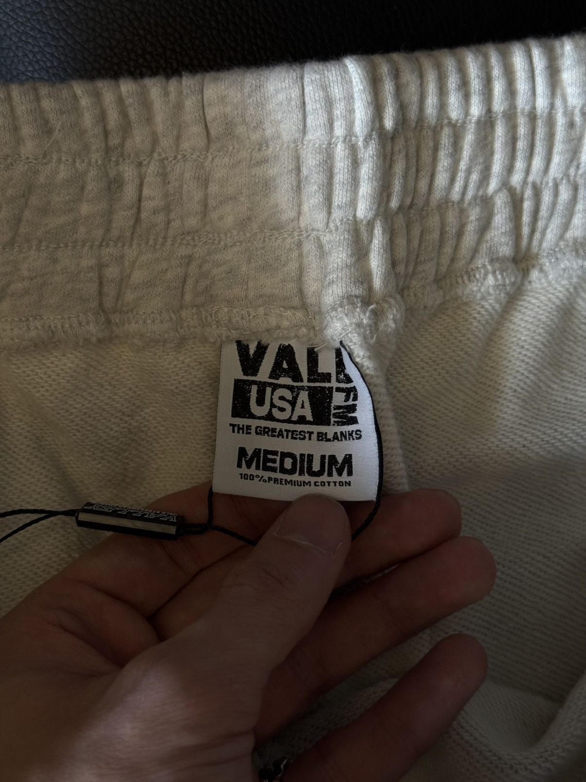 Vale Vale Valley Mural Sweatpants Size Medium(NEW) Size US 32 / EU 48 - 8 Thumbnail