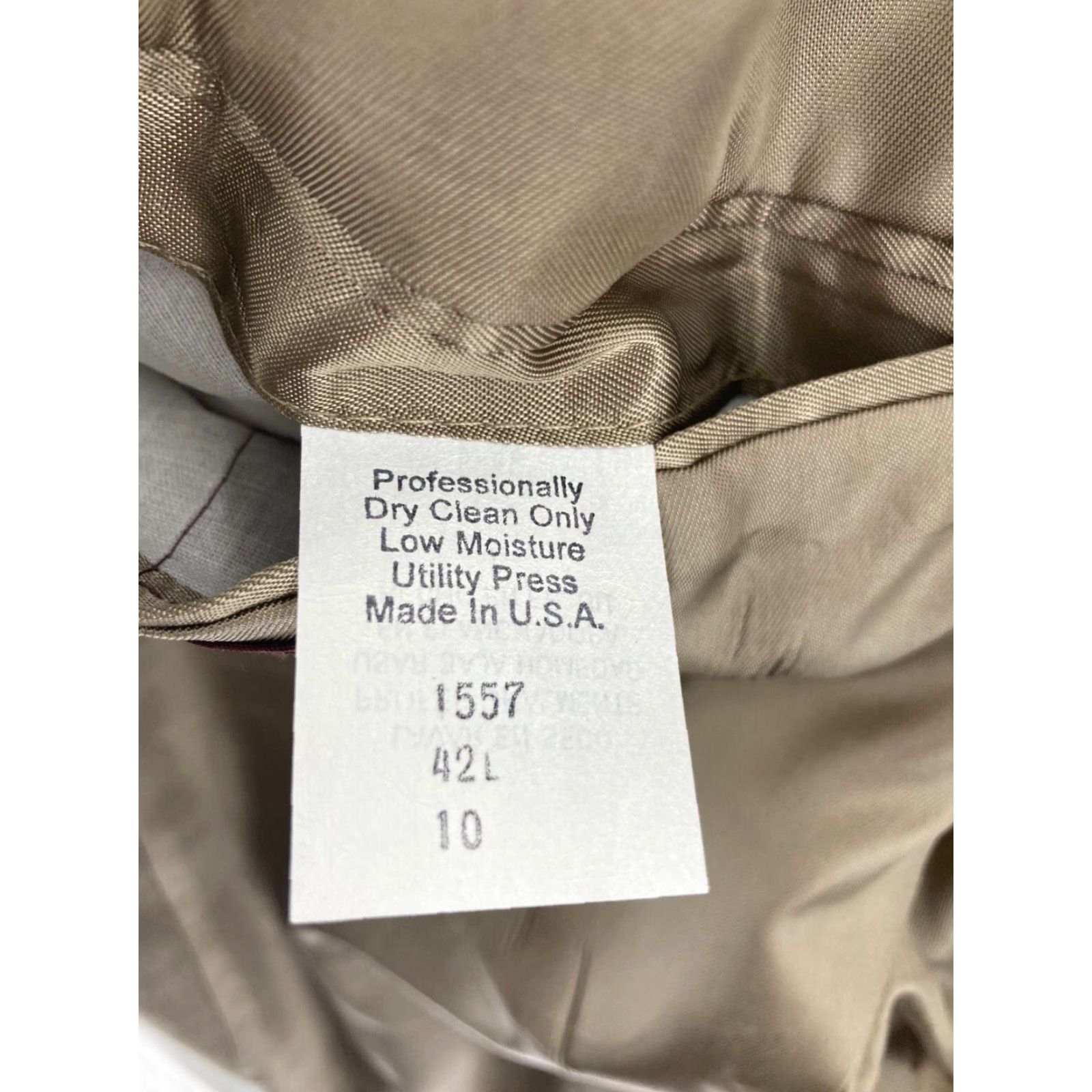 Vintage VINTAGE Wall Street Collection Blazer Mens 42 L Beige Jersey 2-Button Notch Lapel Long Sleeve Single-Breasted USA Made 90s Sport Theme Mens Size 42R - 4 Thumbnail