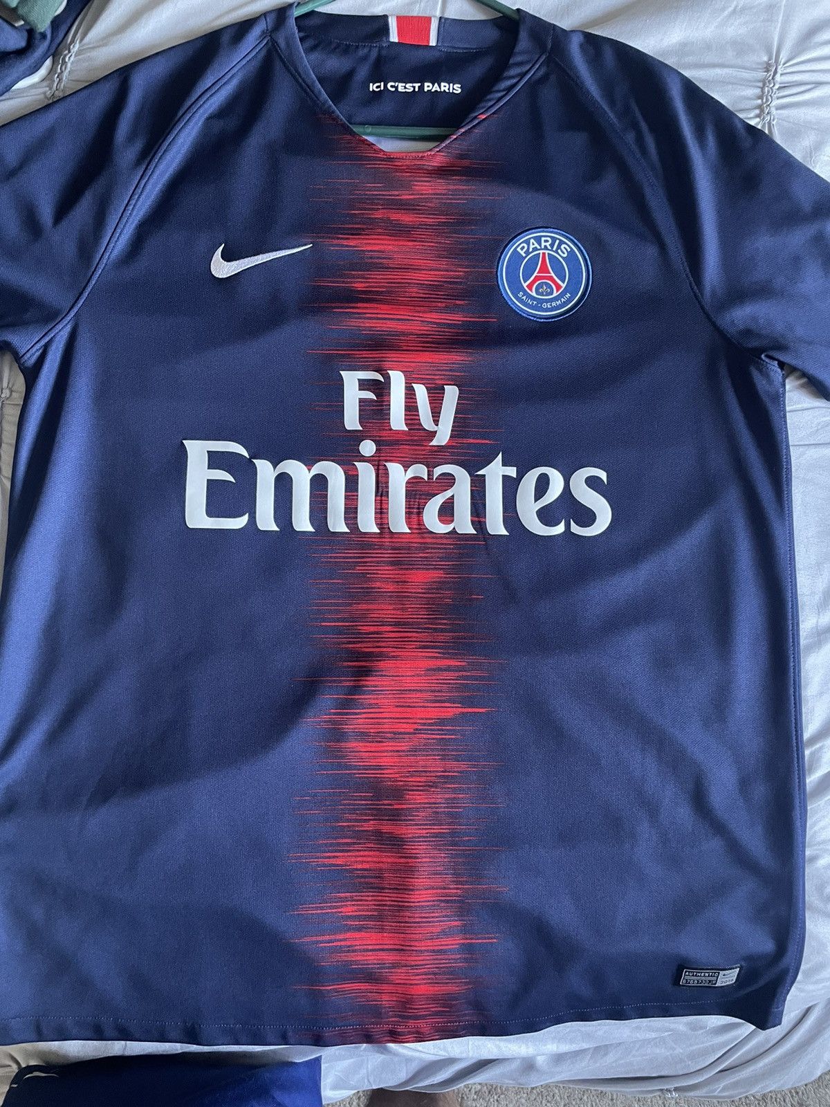 Nike PSG 18/19 home kit Size US L / EU 52-54 / 3 - 2 Thumbnail