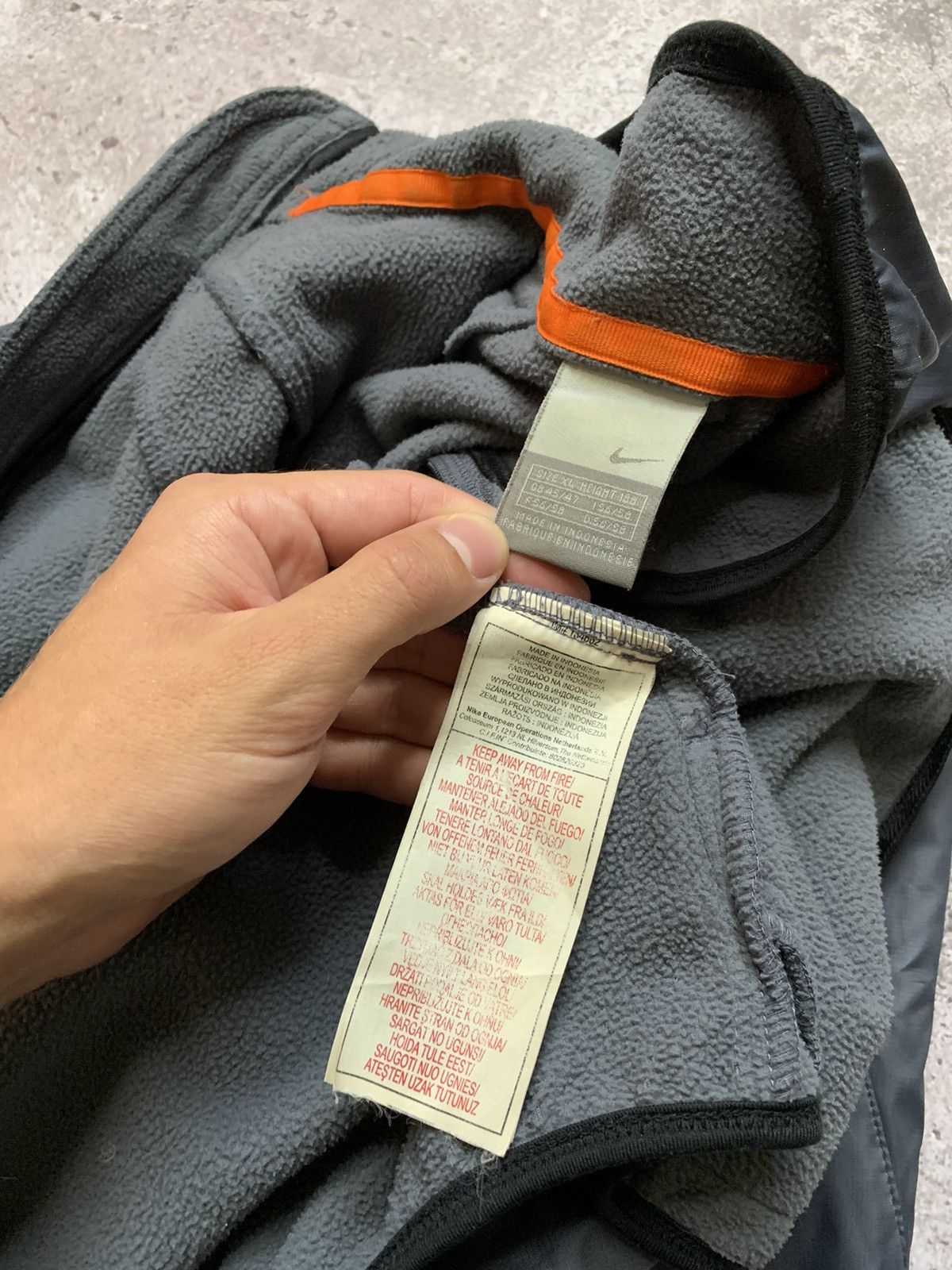 Nike Vintage Nike Fleece Nylon Sleeve Zip Orange Swoosh Size US XL / EU 56 / 4 - 10 Thumbnail