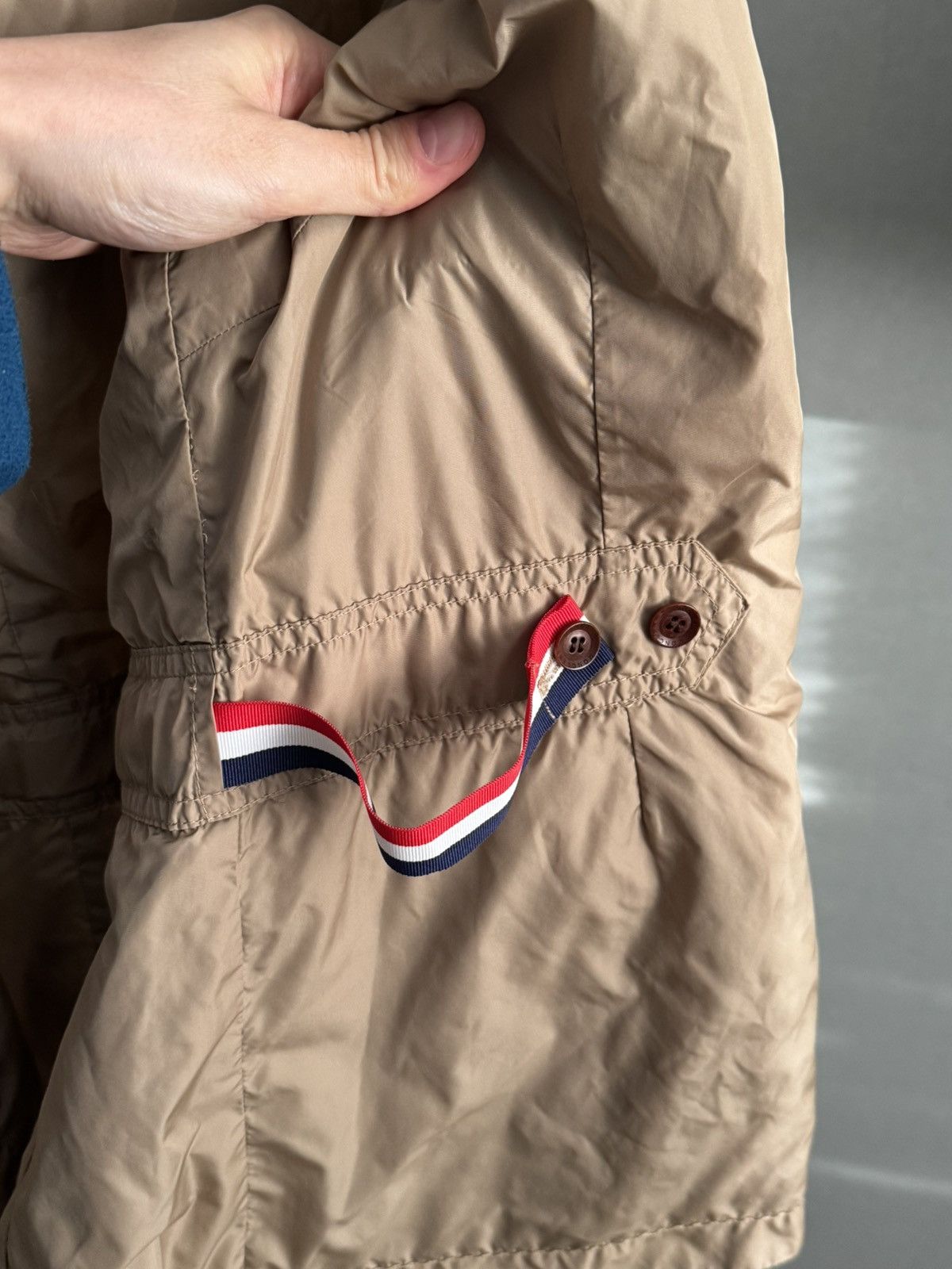 Moncler Moncler nylon shimmering jacket size 4 Size L / US 10 / IT 46 - 8 Thumbnail