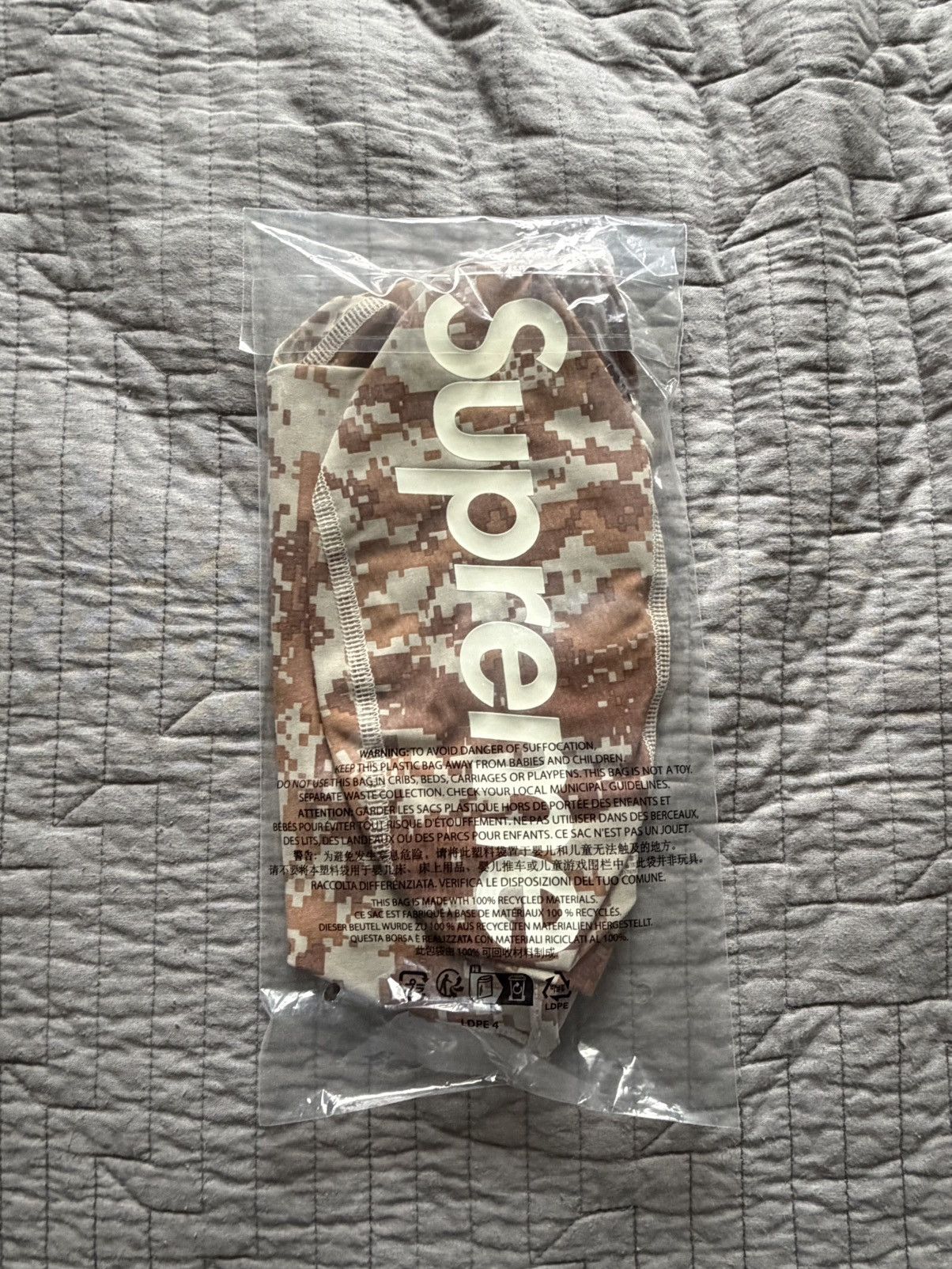 Supreme Supreme Heat Reactive Digi Cameo Balaclava Size ONE SIZE - 1 Thumbnail