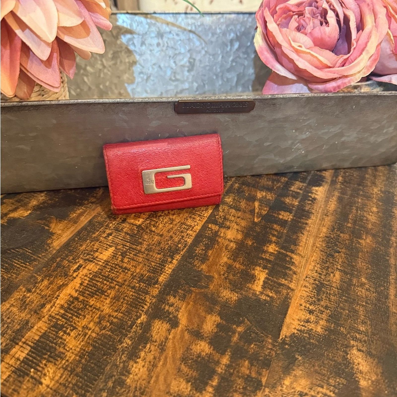 Gucci Gucci Red Leather card/key holder w/Silver detail Size ONE SIZE - 1 Thumbnail