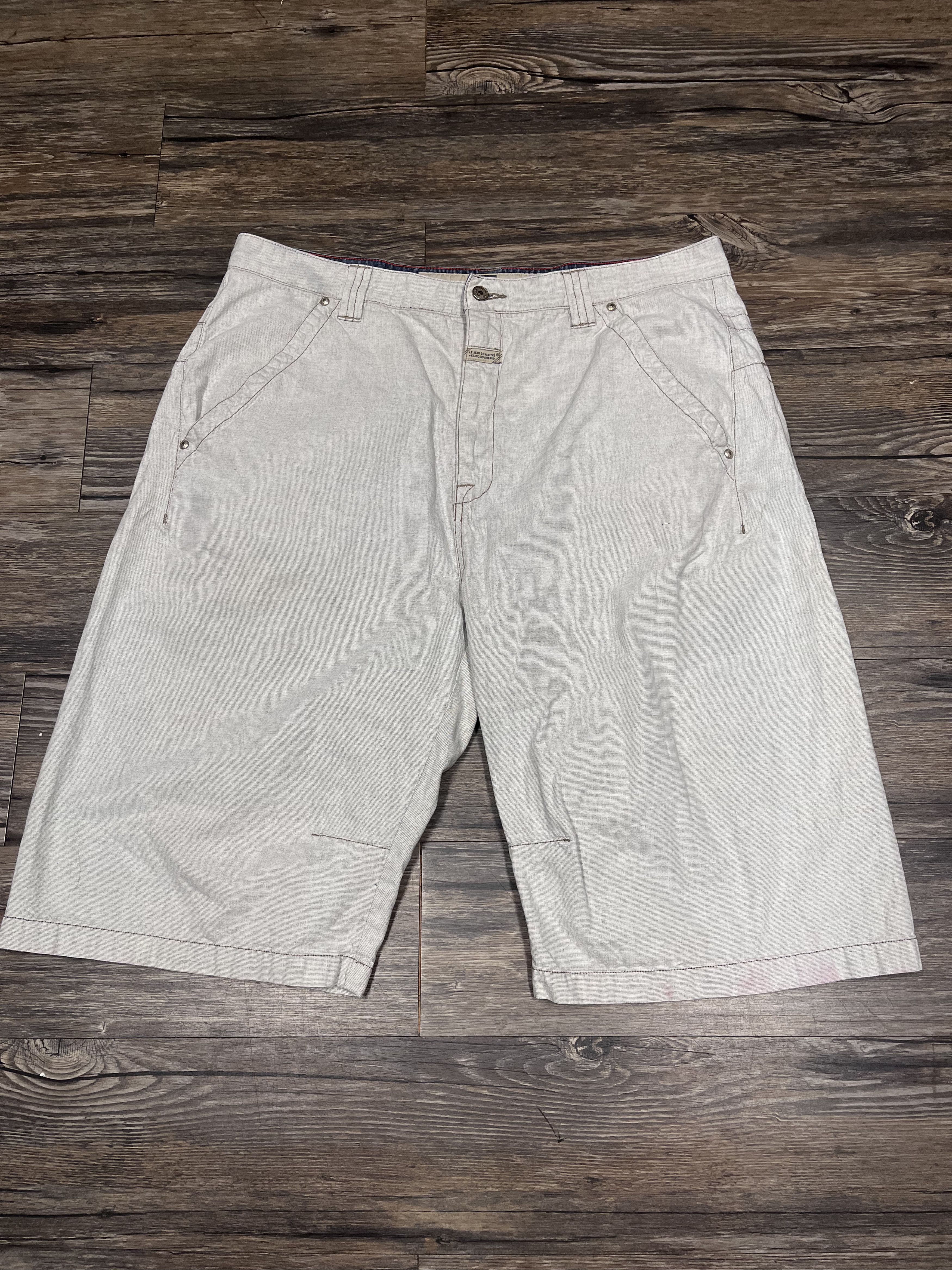 Marithe + Francois Girbaud Marithe Francois Girbaud White Denim Shorts Size US 40 / EU 56 - 1 Thumbnail