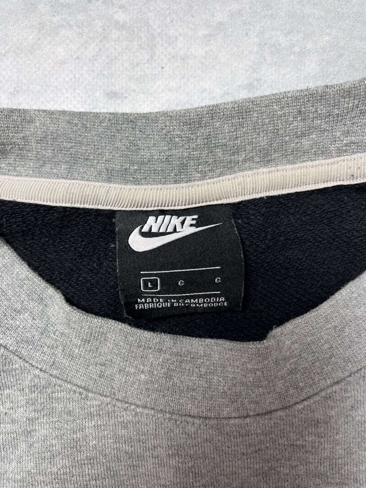 Nike VERY RARE Y2K NIKE VINTAGE BIG SWOOSH SWEATSHIRT CREWNECK Size US L / EU 52-54 / 3 - 2 Thumbnail