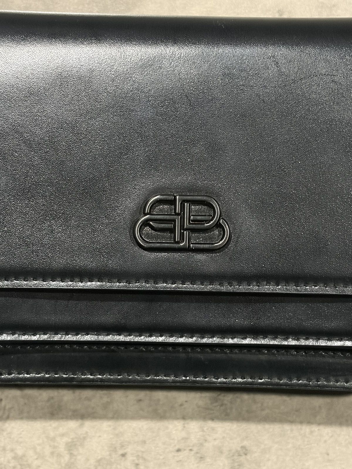 Balenciaga balenciaga iterlock bag / pounch Size ONE SIZE - 5 Thumbnail