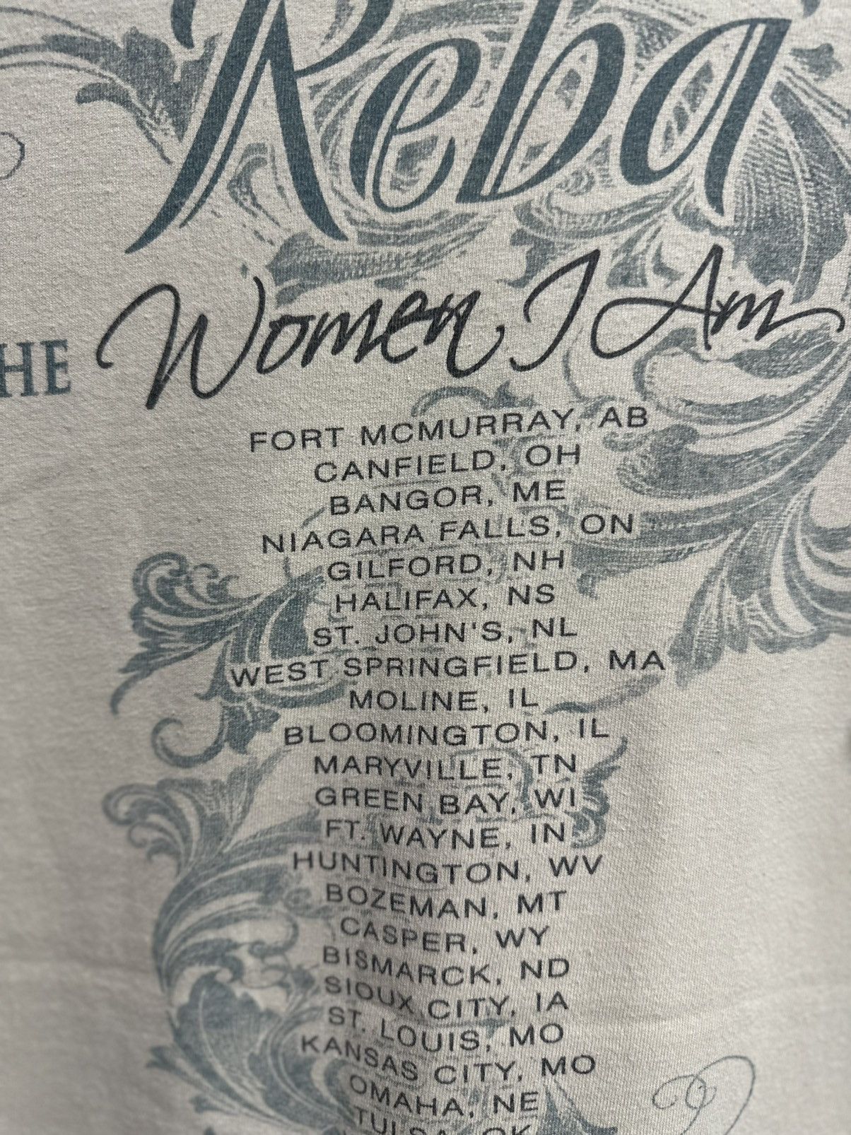 Band Tees Vintage Reba All The Women I Am Tour Faded Tee Size US L / EU 52-54 / 3 - 12 Thumbnail