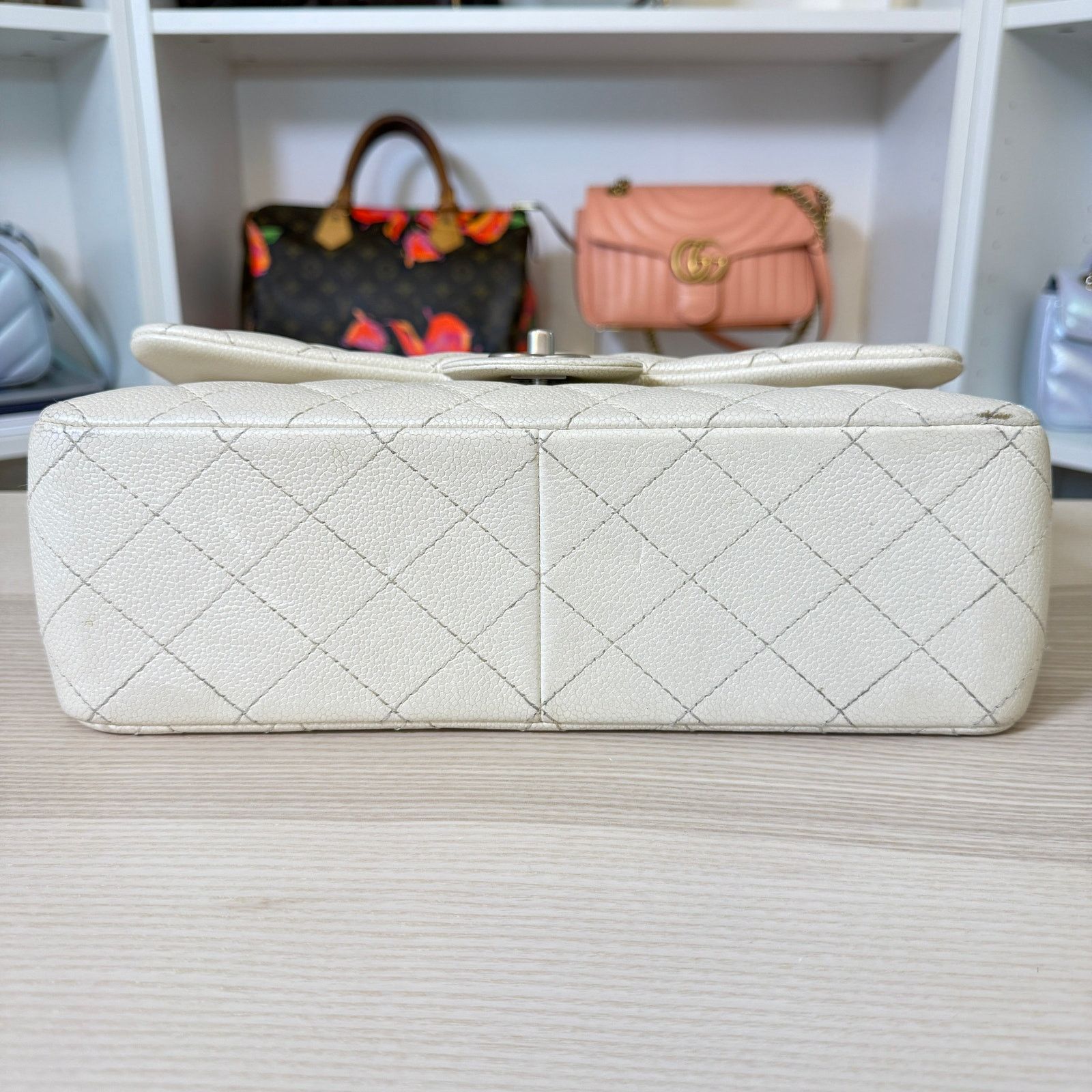 Chanel Chanel Pearly Caviar Quilted Jumbo Double Flap Dark White Size ONE SIZE - 6 Thumbnail