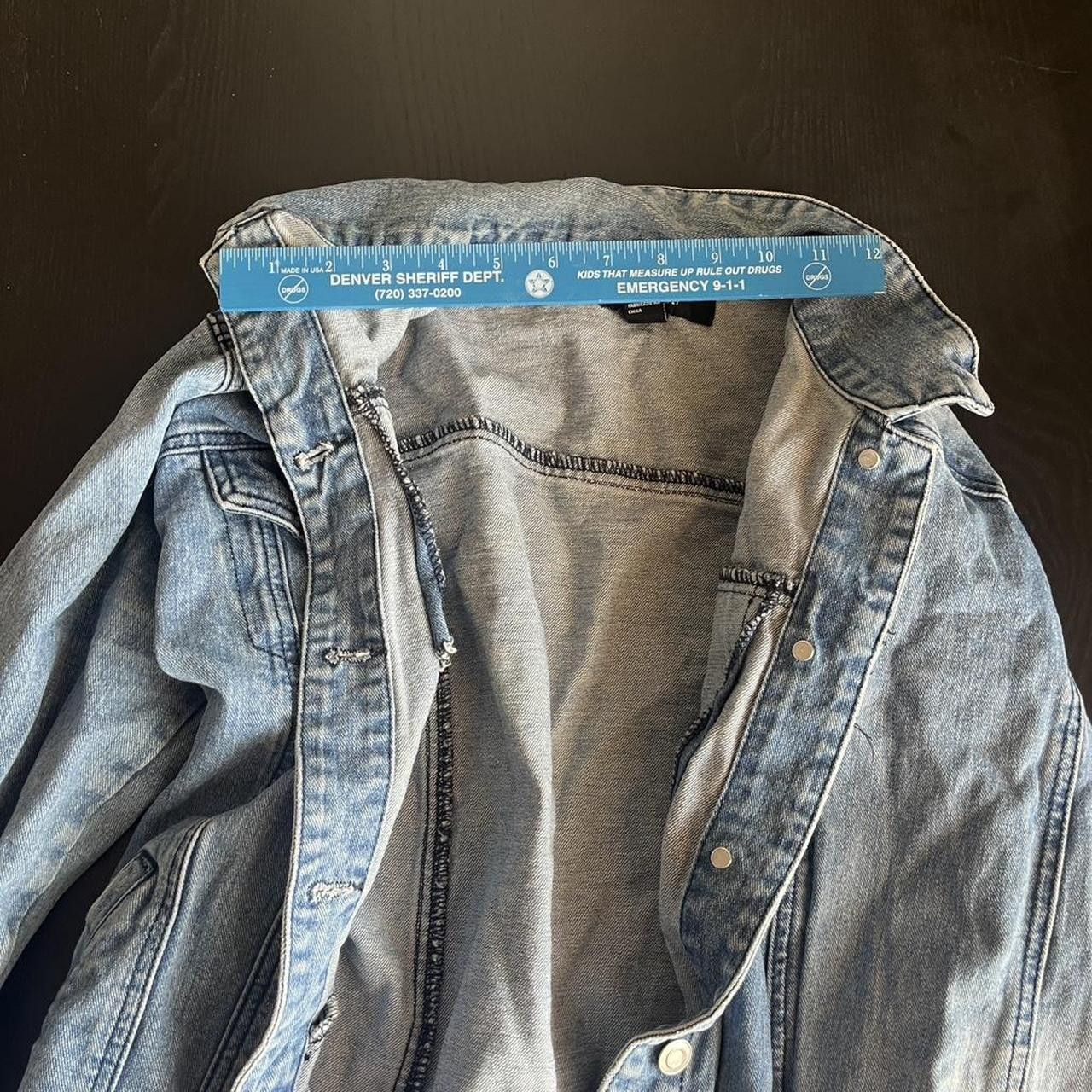 Forever 21 Fashionable and versatile cute button up blue denim jacket Size S / US 4 / IT 40 - 7 Thumbnail