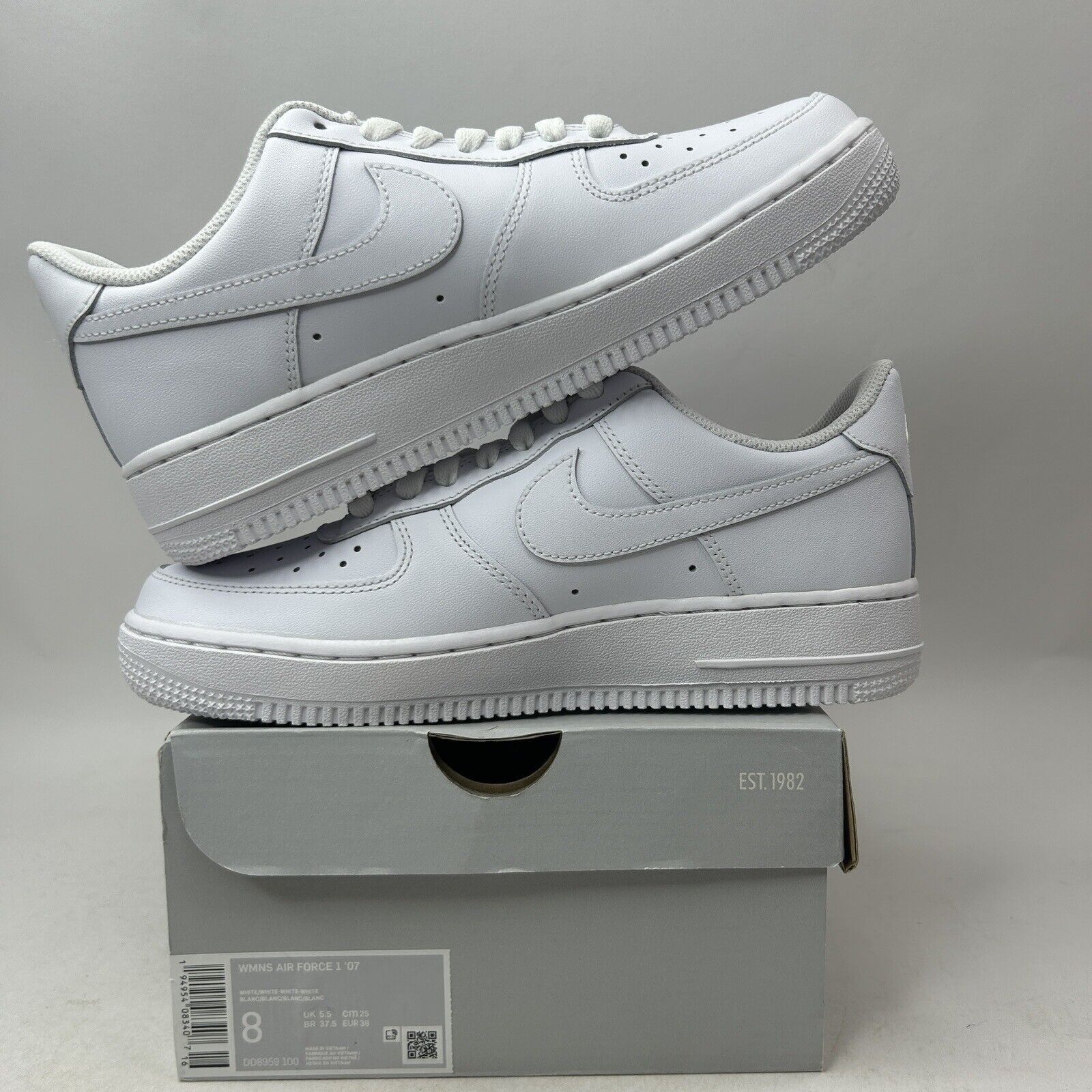 Nike Nike Air Force 1 Low 07’ “Triple White” 2024 Size US 8 / IT 38 - 3 Thumbnail