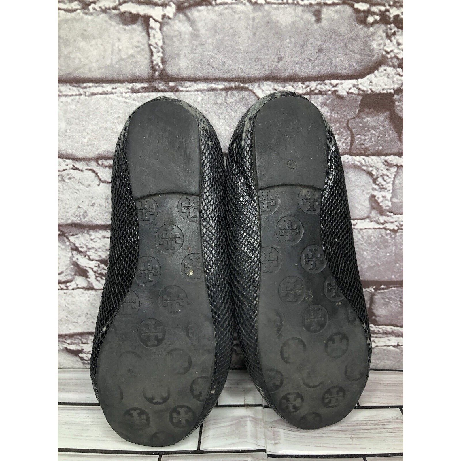 Tory Burch Tory Burch Reva Gold Logo Black Leather Snake Skin Ballet Fl Size US 7.5 / IT 37.5 - 8 Thumbnail