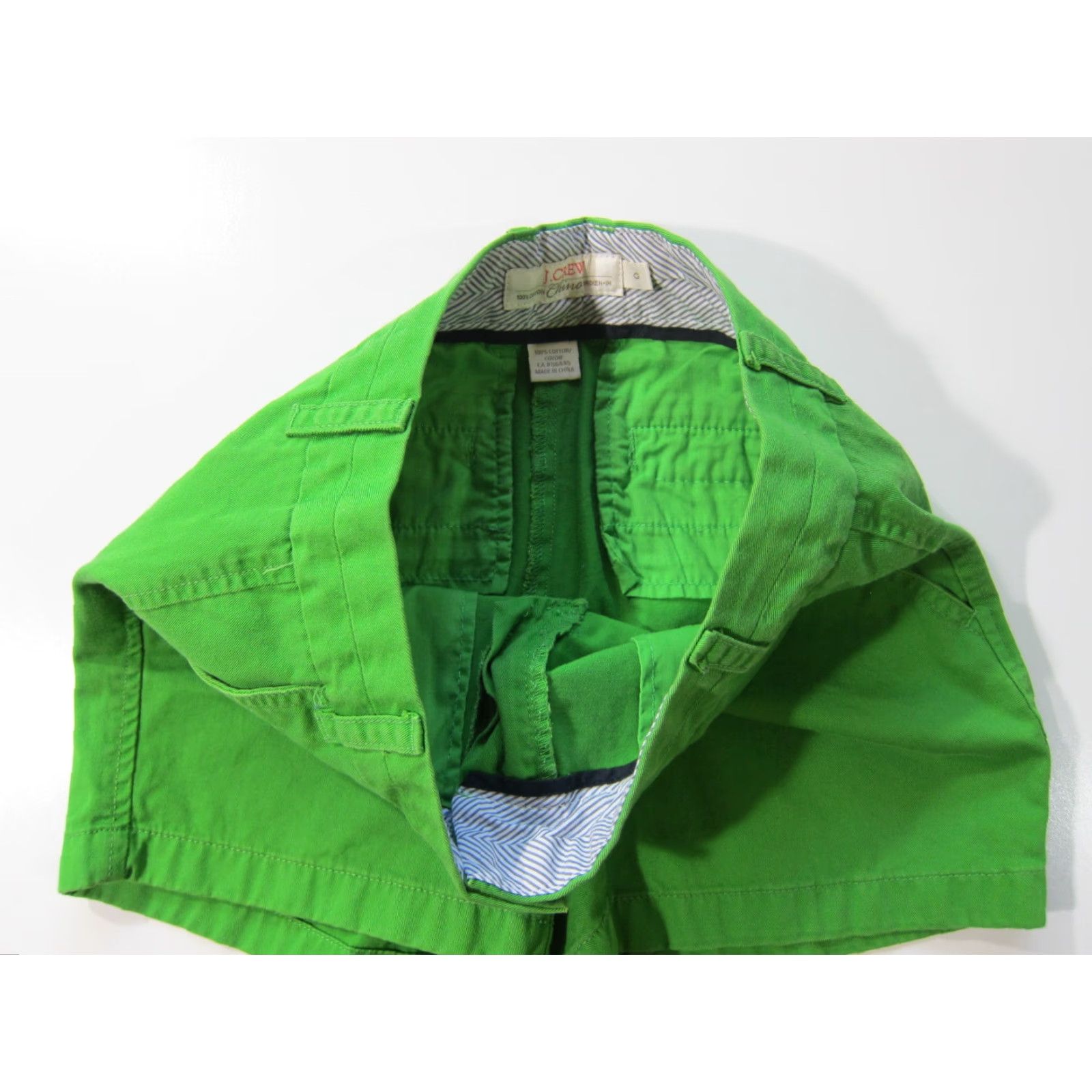 J.Crew J.Crew Bright Green 100% Cotton Flat Front Pocket Chino Short Women XS 28" Green, 5" Inseam, 36" HIP, 8.5" Rise, 4 Pockets, Regular, Short, Chino, 0 Size 26" / US 2 / IT 38 - 4 Thumbnail