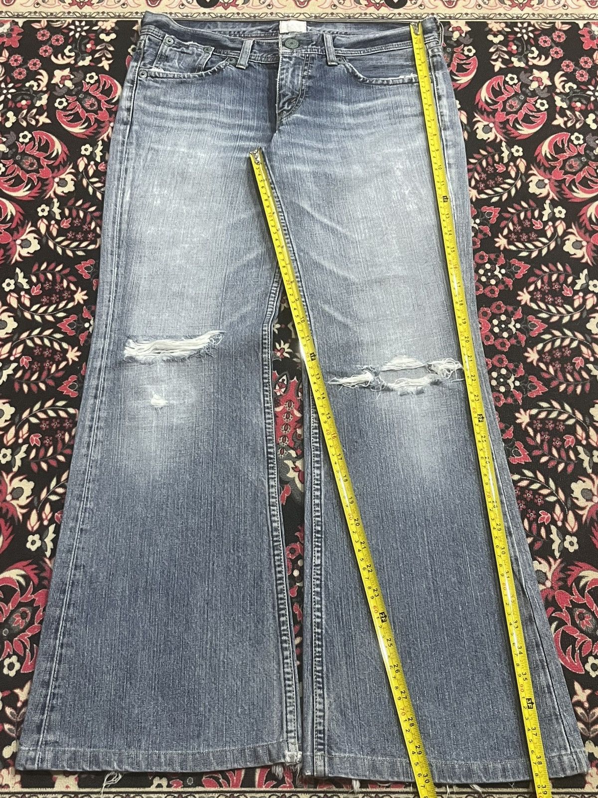 Levi's Vintage Y2K Levi’s Blue Washed Distressed Flare Jeans Size 32" / US 10 / IT 46 - 11 Thumbnail