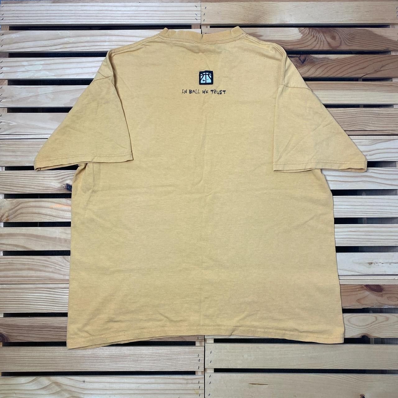 Nike Vintage Nike Yellow Basketball Tee Size Large Size US L / EU 52-54 / 3 - 2 Thumbnail