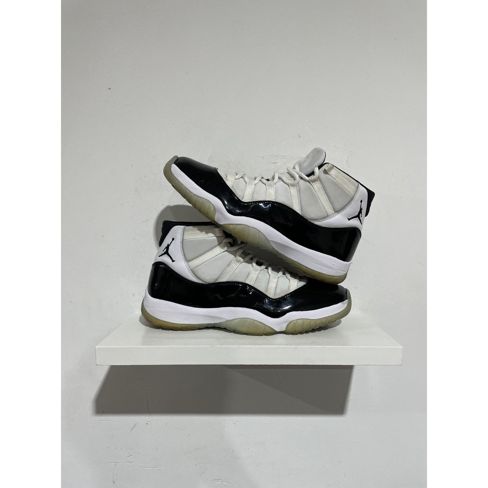 Jordan Brand JORDAN 11 CONCORD (2018) SIZE 13 PREOWNED Size US 13 / EU 46 - 1 Thumbnail