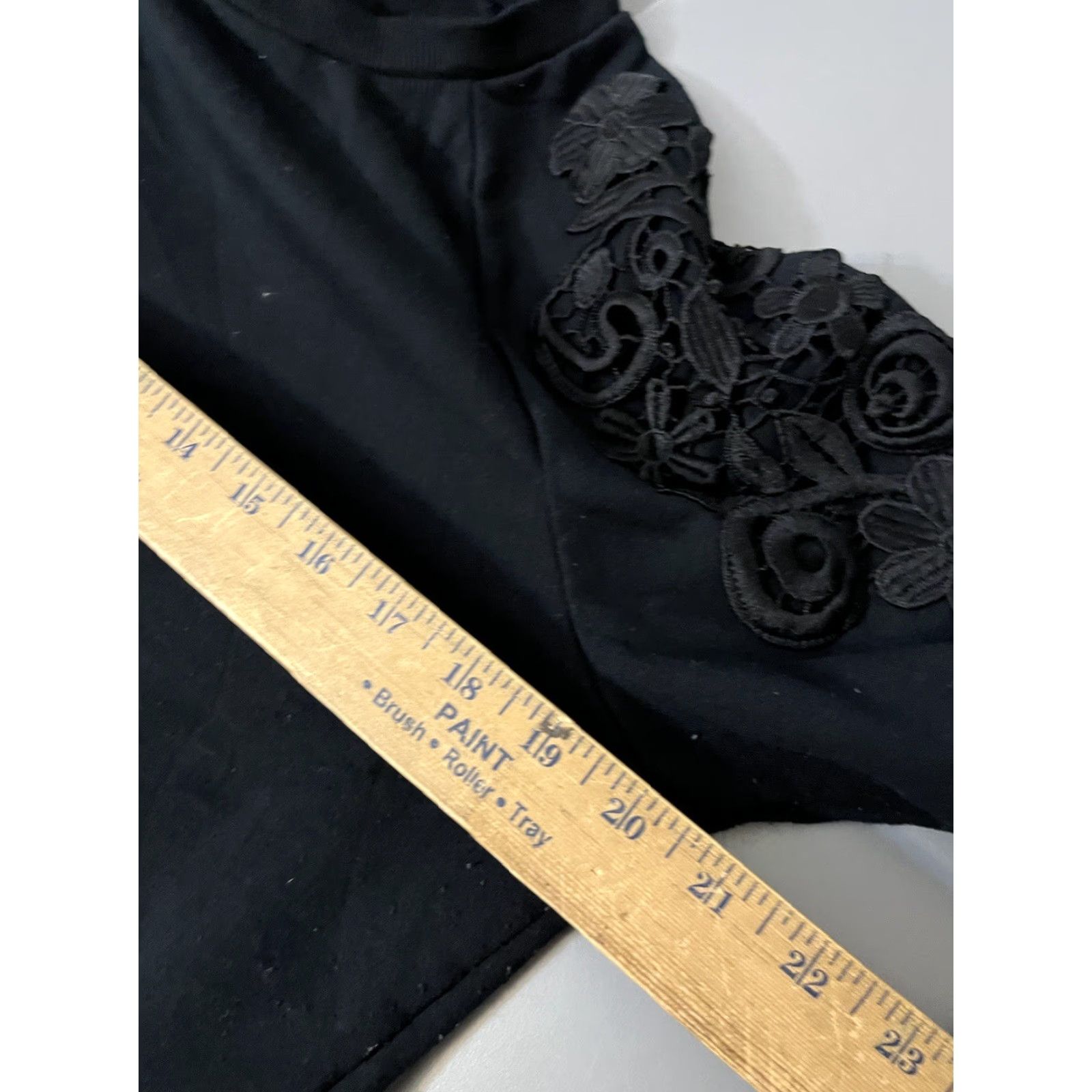 Gloria Vanderbilt Gloria Vanderbilt Womens Lace Pullover Sweatshirt M Black Long Sleeve Pullover Casual Activewear 90s Womens Size M / US 6-8 / IT 42-44 - 6 Thumbnail