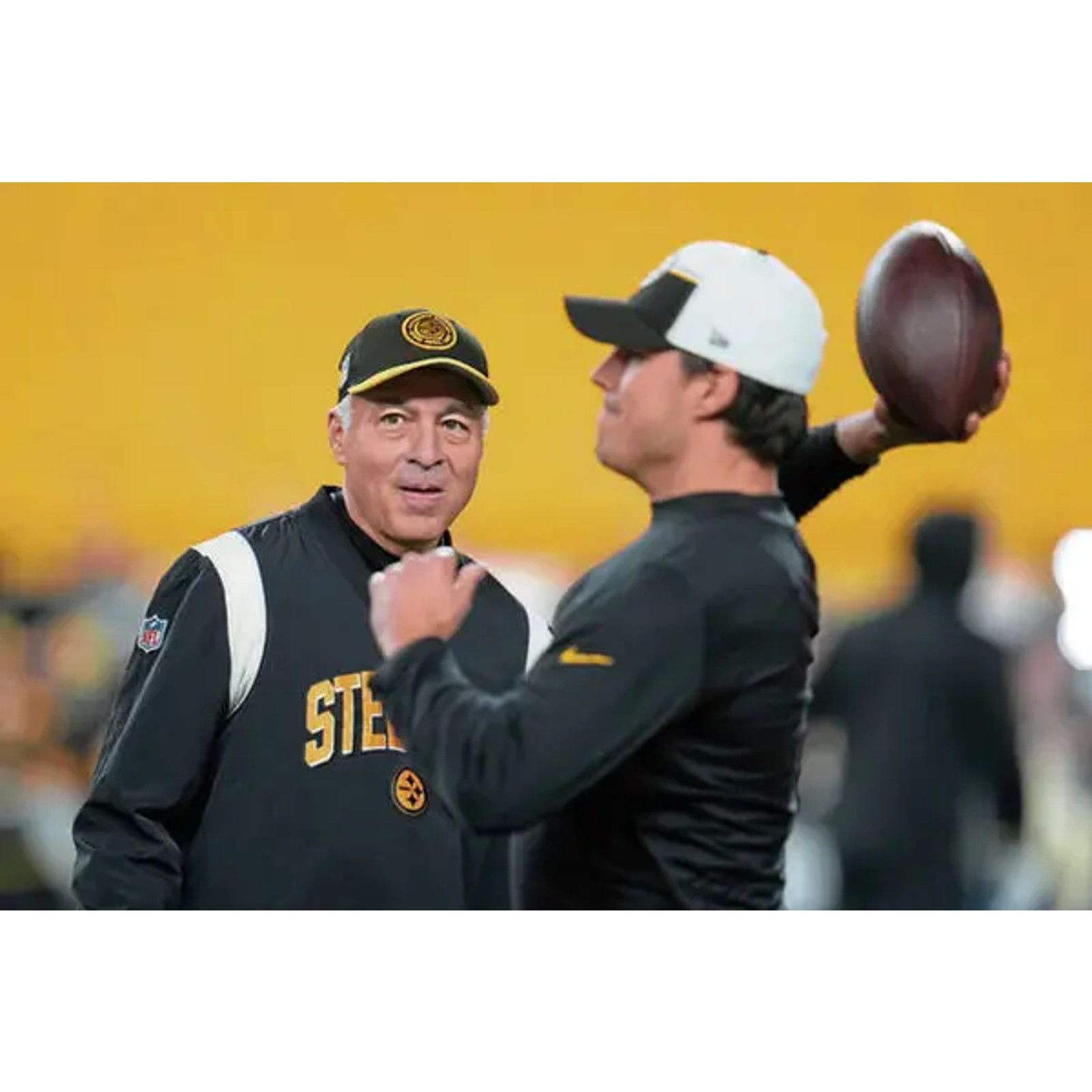 Nike Pittsburgh Steelers Nike Team Issued Circuit Pullover Sz L Size US L / EU 52-54 / 3 - 17 Thumbnail