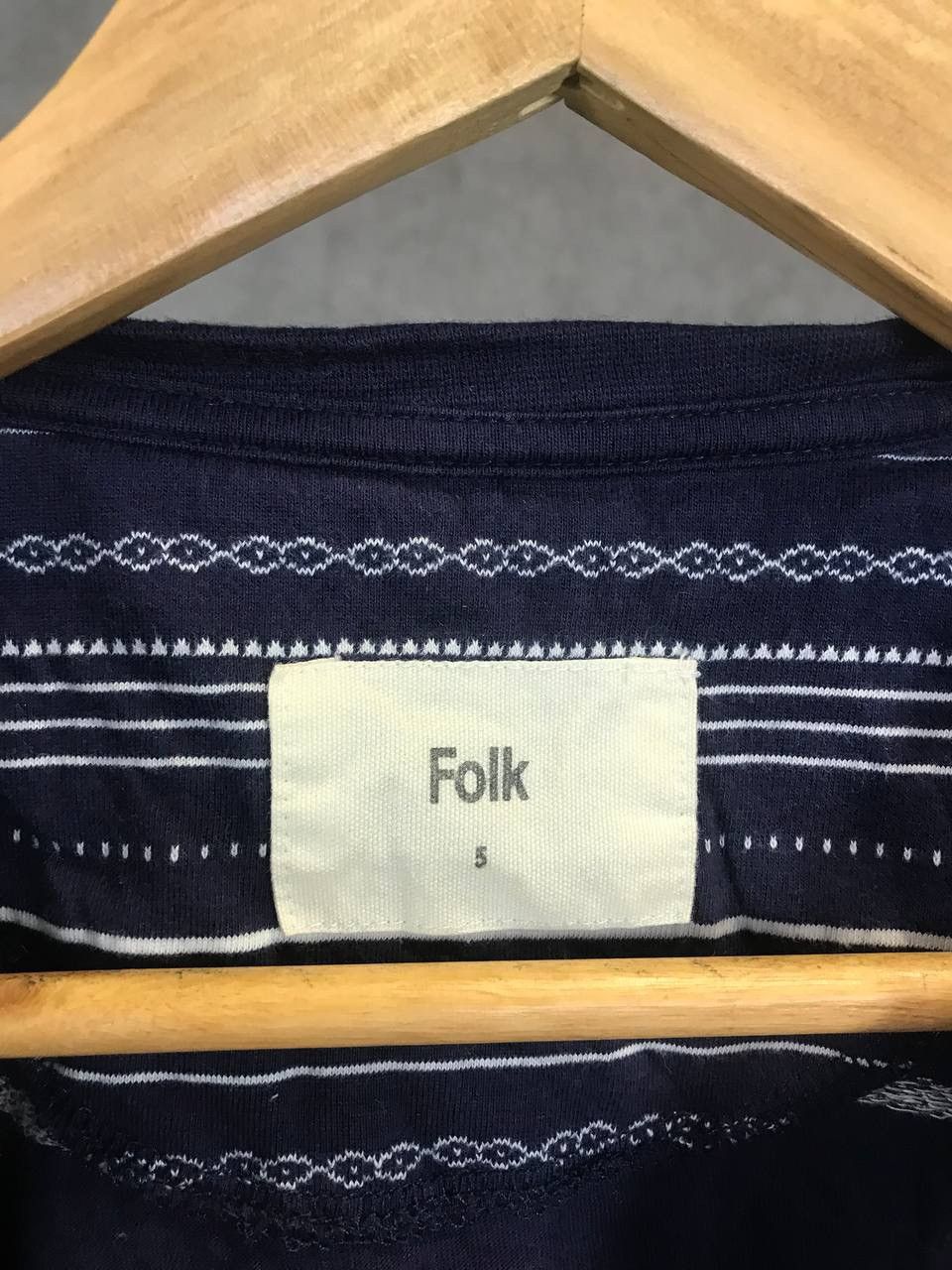 Designer Folk designer tee Size US L / EU 52-54 / 3 - 4 Thumbnail