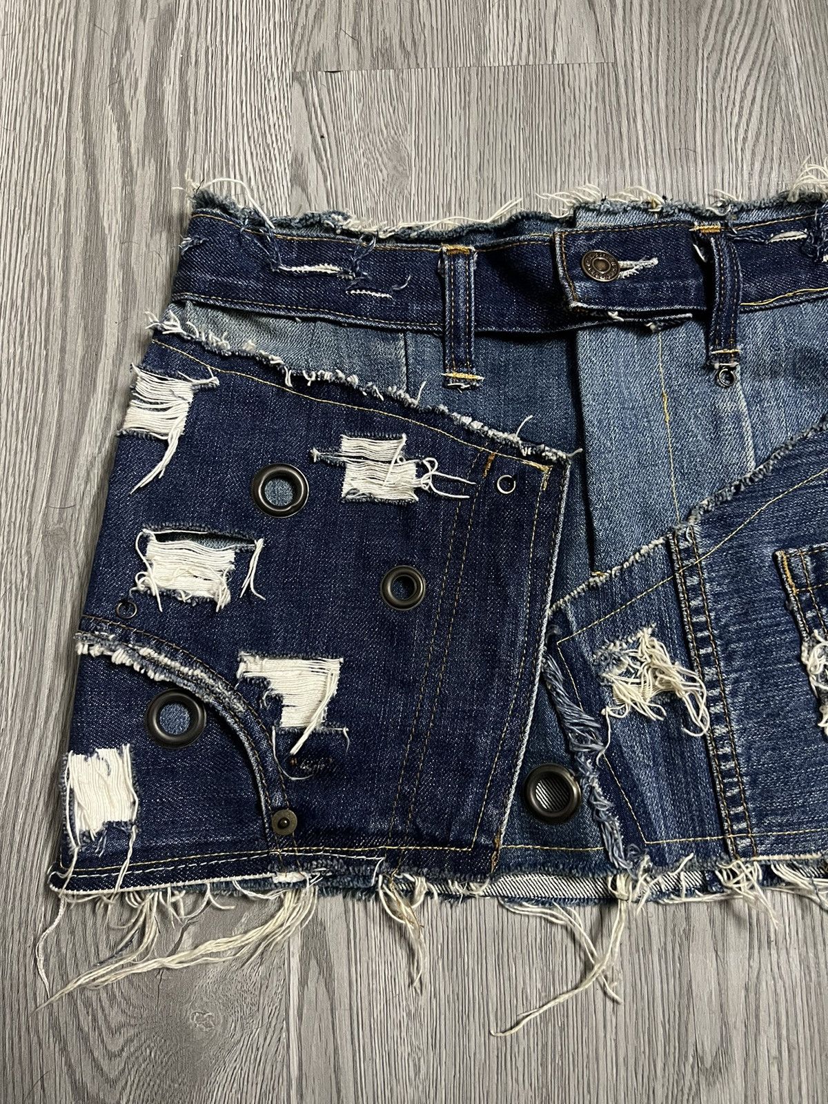 Japanese Brand Virgo remade patchwork denim mini skirt 💙🦋 Size 26" / US 2 / IT 38 - 10 Thumbnail