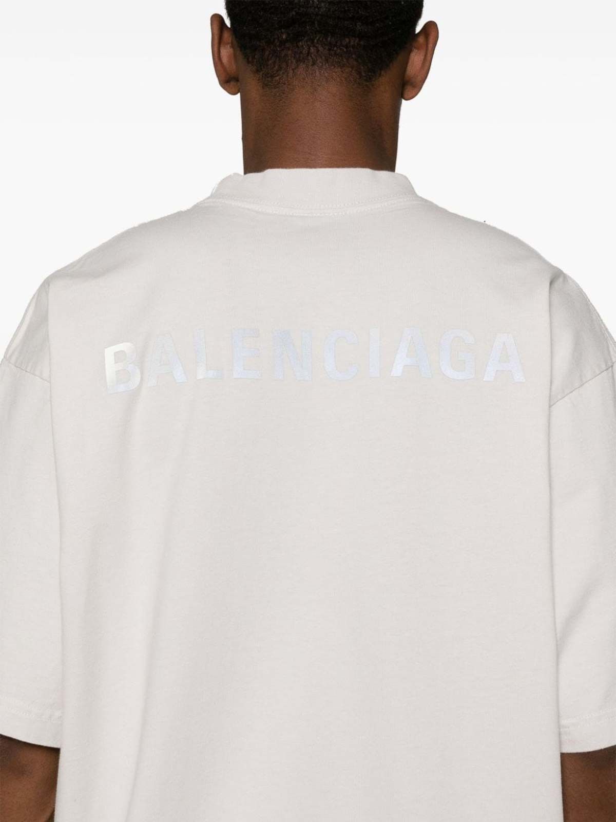 Balenciaga o1srvl11e0526 Medium Fit T-Shirt in Off White Size US S / EU 44-46 / 1 - 2 Thumbnail