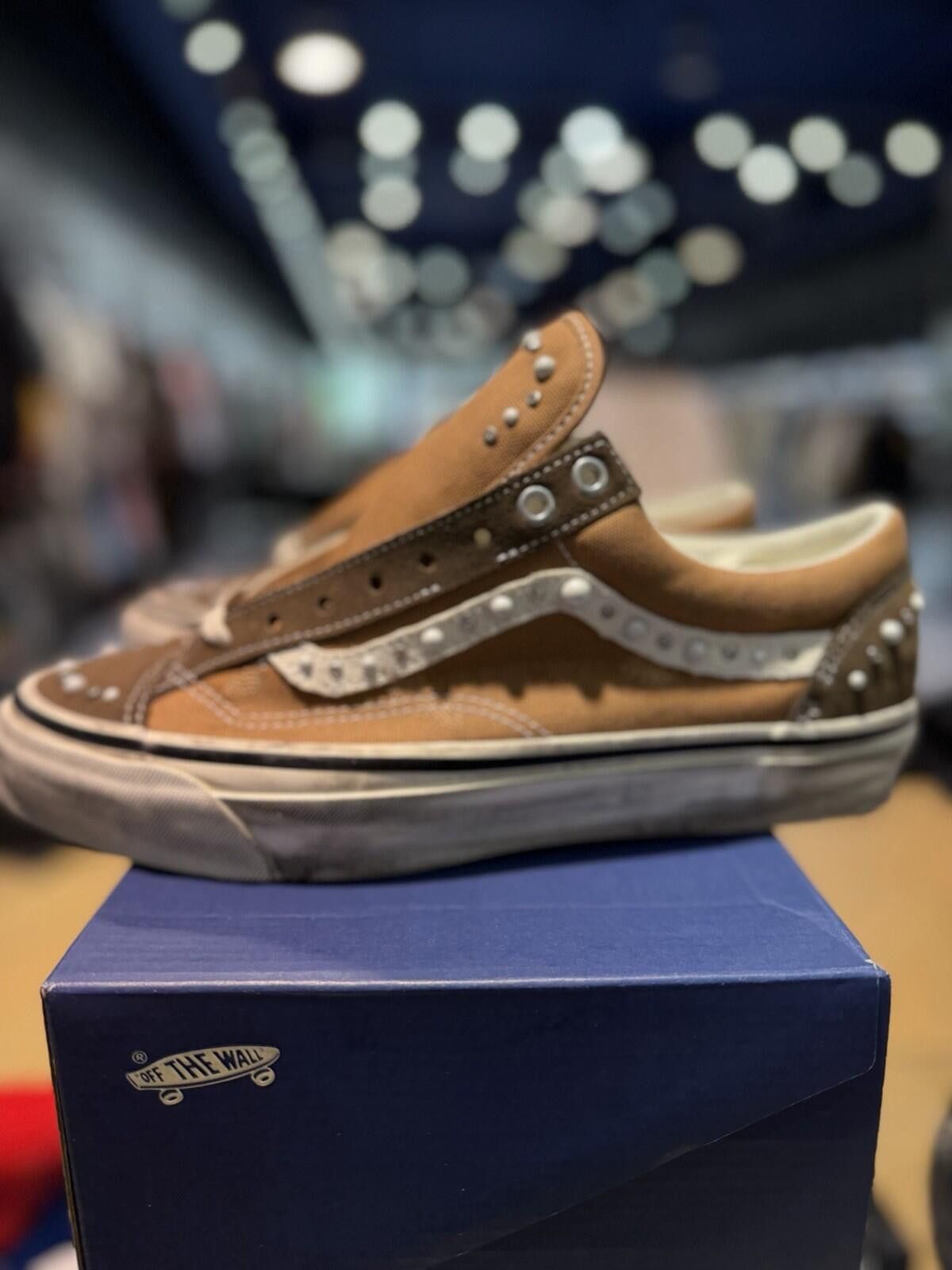 Vans Size 9.5M - Vans LX Old Skool 36 Pearlized Vintage Cocoa Size US 9.5 / EU 42-43 - 11 Thumbnail