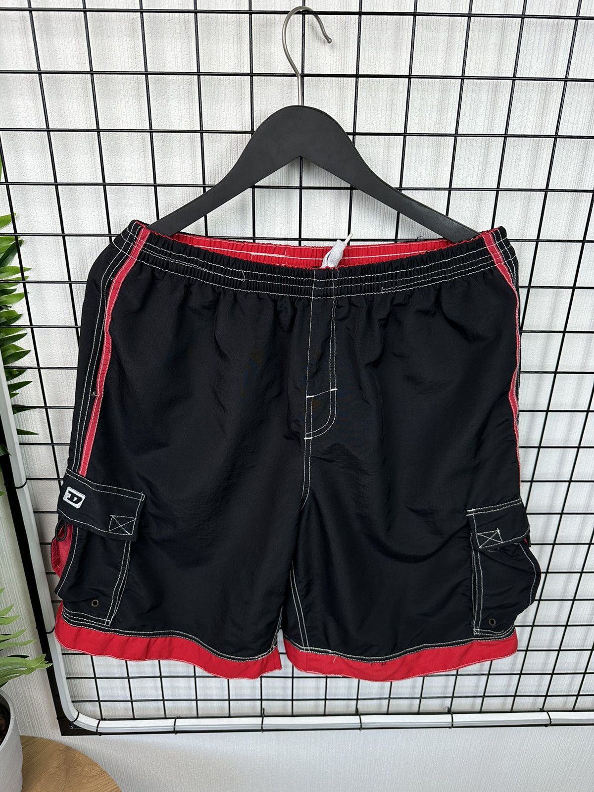 Diesel × Vintage Vintage Diesel Y2K cargo shorts Men L XL Black Size US 36 / EU 52 - 4 Thumbnail