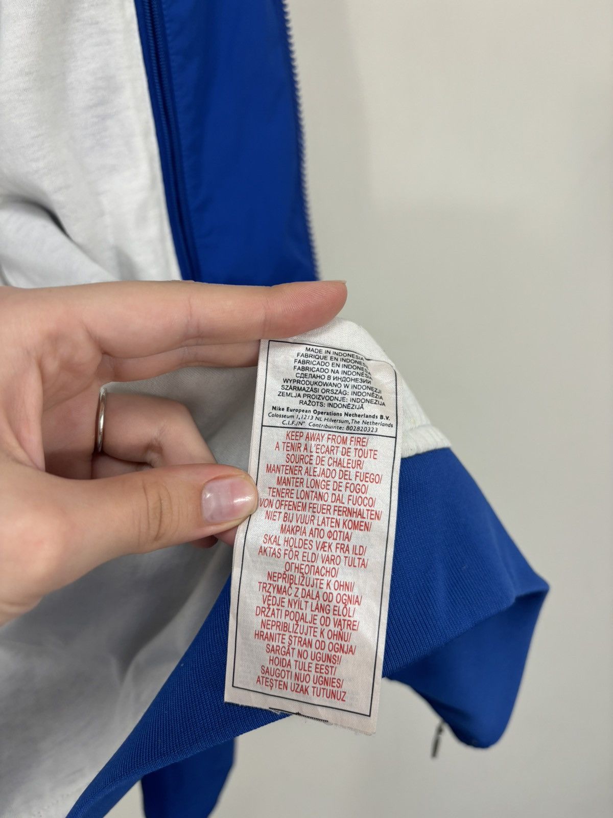 Nike Vintage Nike Y2K Blue Retro Hype Full Zip Track Jacket Size US L / EU 52-54 / 3 - 11 Thumbnail