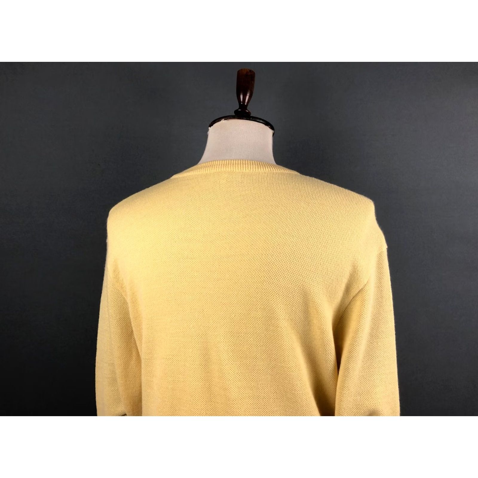 Vintage Lacoste Chemise Men Pullover Size 6 Yellow Wool Blend Sweater V-Neck Ribbed Logo Embroidered Knit Long Sleeve Size US S / EU 44-46 / 1 - 5 Thumbnail