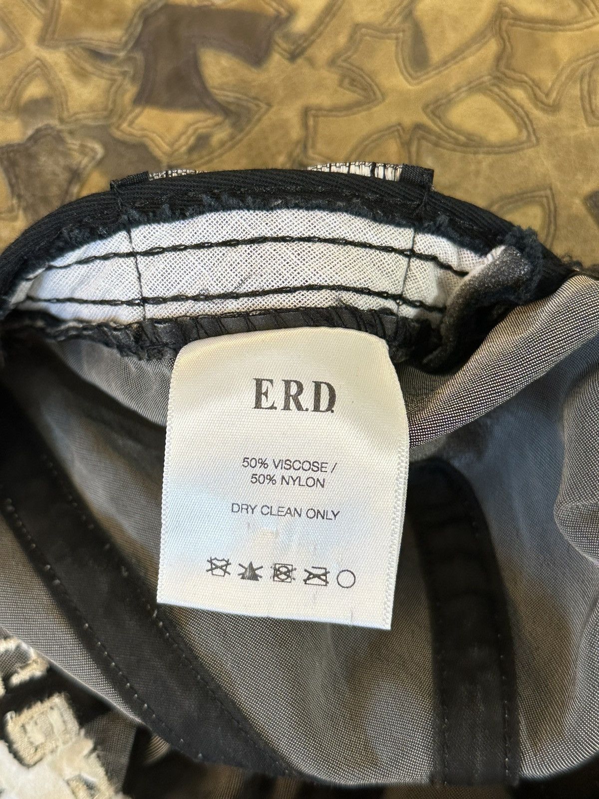 EARLY ERD EMBROIDERED COUDEROY HAT