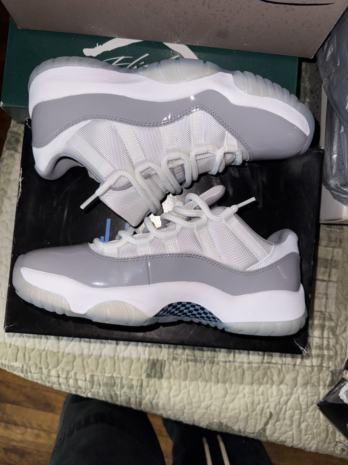Jordan Brand Jordan 11 low cement Size US 8 / EU 41 - 3 Thumbnail