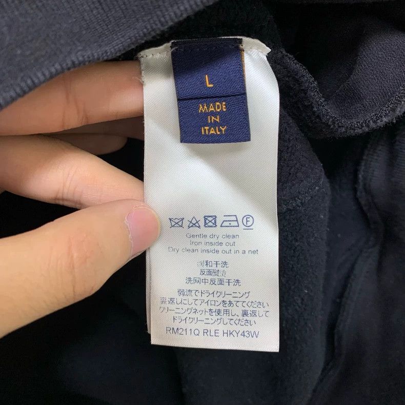 Louis Vuitton Louis Vuitton Presbyopic hooded sweatshirt 2501-Nextarrow Size US L / EU 52-54 / 3 - 3 Thumbnail