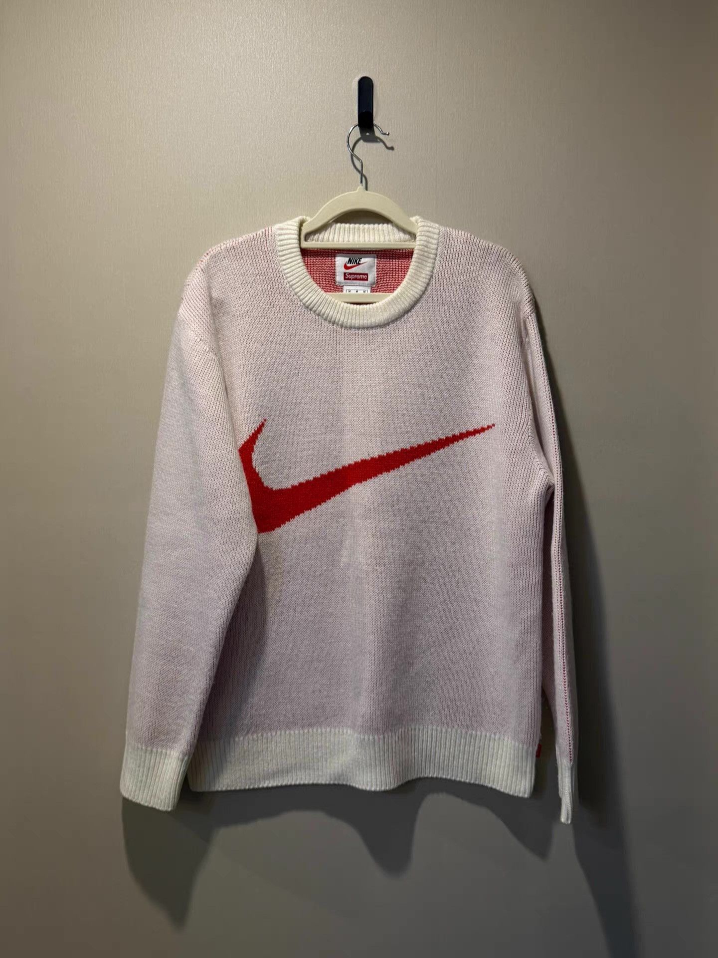 【S】supreme NIKE セーター ホワイト swoosh sweater Supreme Nike Swoosh Sweater シュプリーム ナイキ セーター (Supreme
