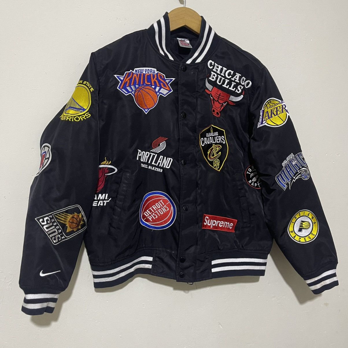 NBA × Nike × Supreme Supreme Nike NBA Teams Warm-Up Bomber Jacket