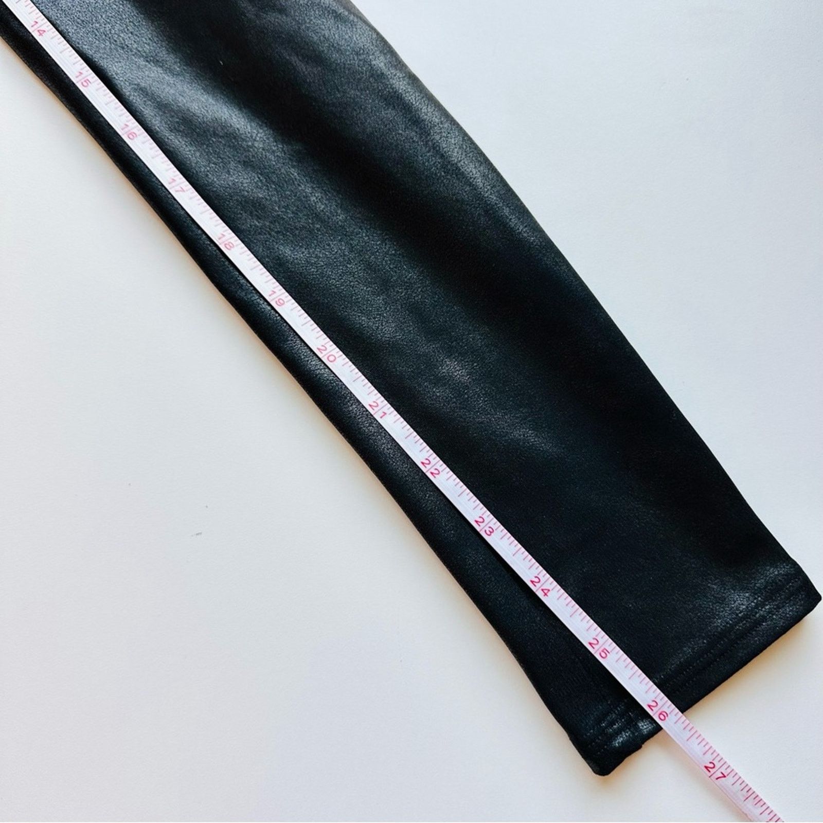 Spanx SPANX Leather Black High Stretch Pants Yoga Leggings Tights Size 28" / US 6 / IT 42 - 9 Thumbnail