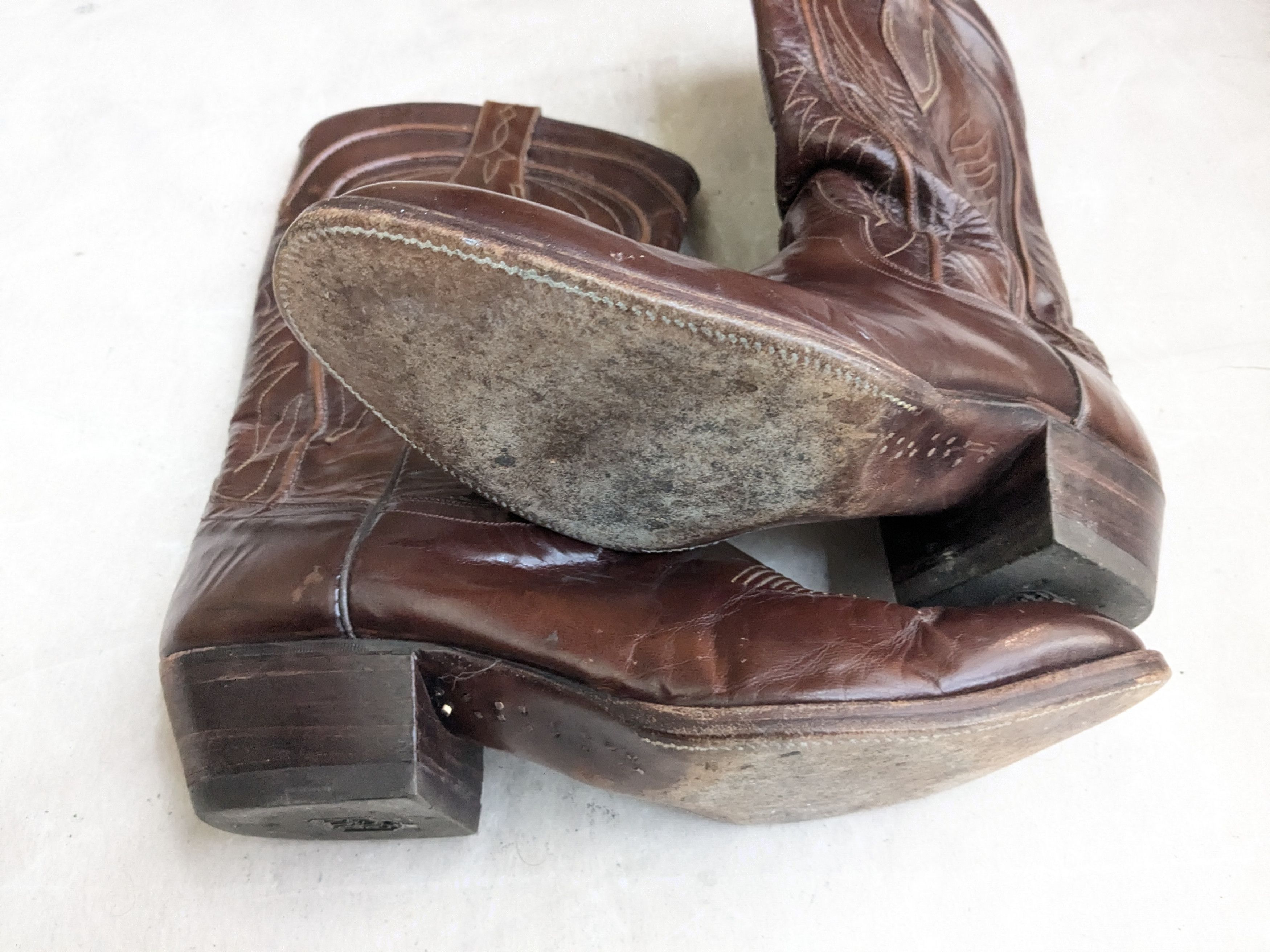 Dan Post Dan Post Cowboy Boots Brown Leather 10 D Spain Size US 10 / EU 43 - 10 Thumbnail