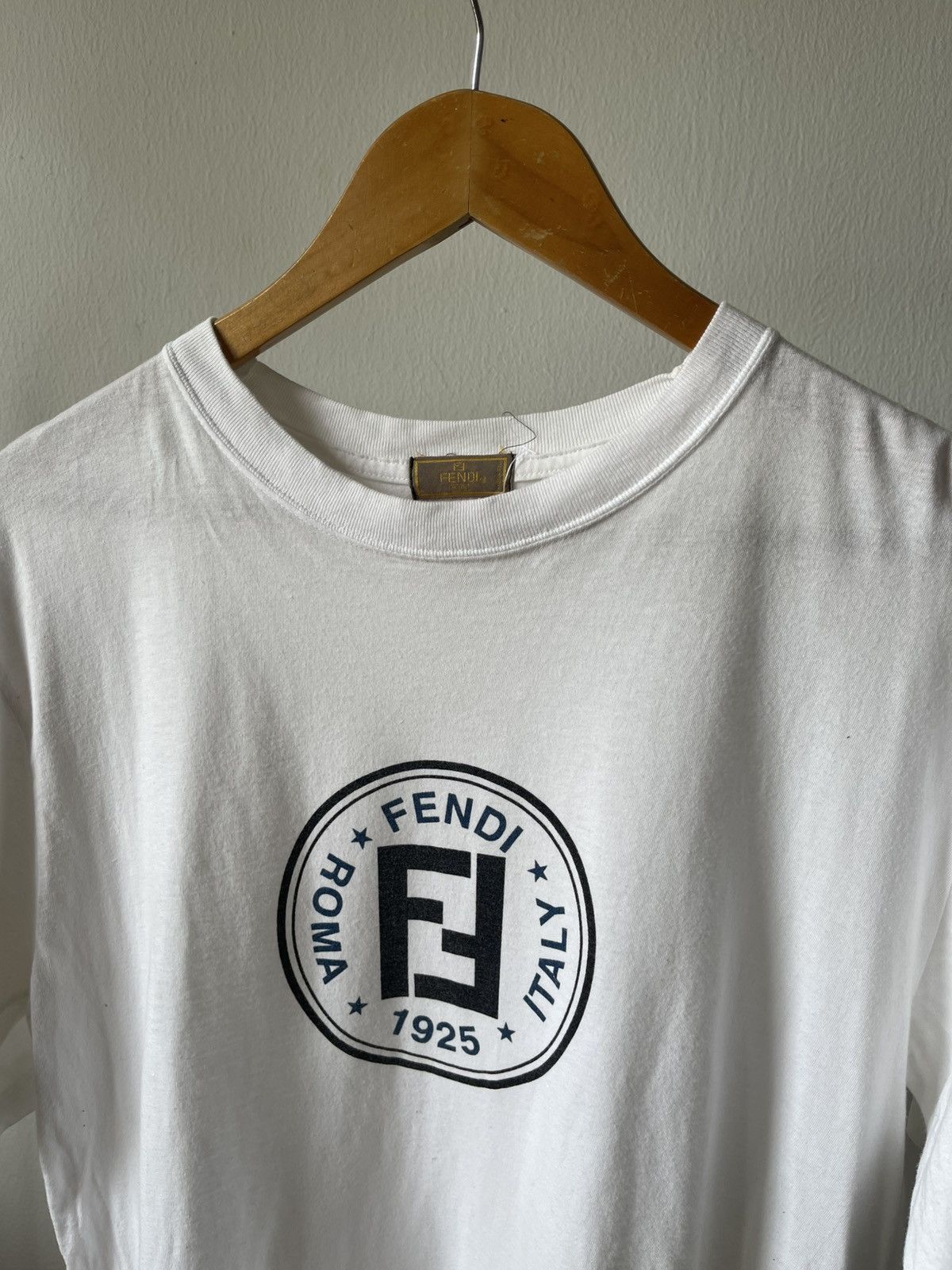 Fendi Vintage Fendi Circle Logo Tee Size US M / EU 48-50 / 2 - 3 Thumbnail