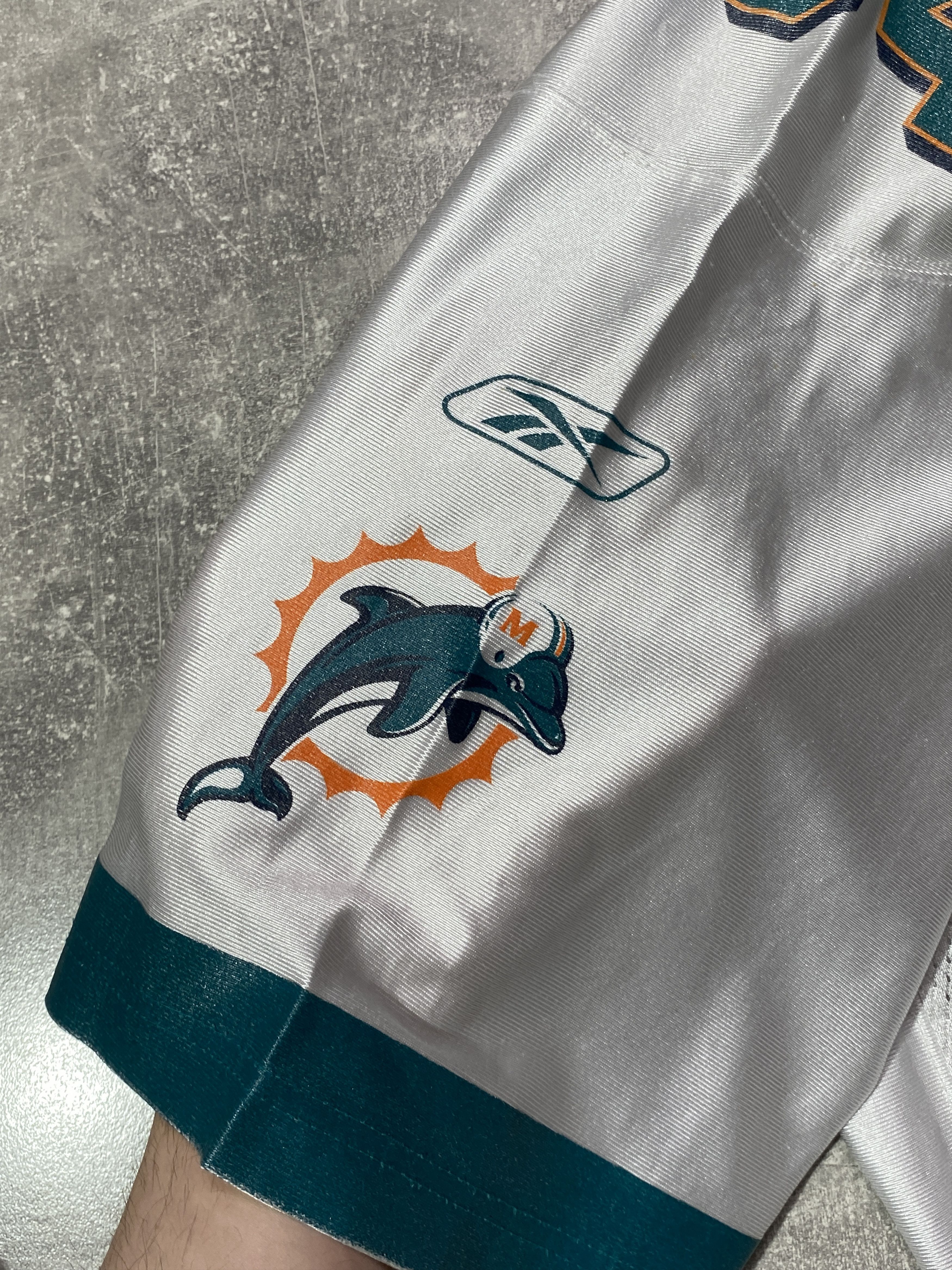 NFL NFL MIAMI DOLPHINS REEBOOK JERSEY #54 THOMAS Size US M / EU 48-50 / 2 - 6 Thumbnail