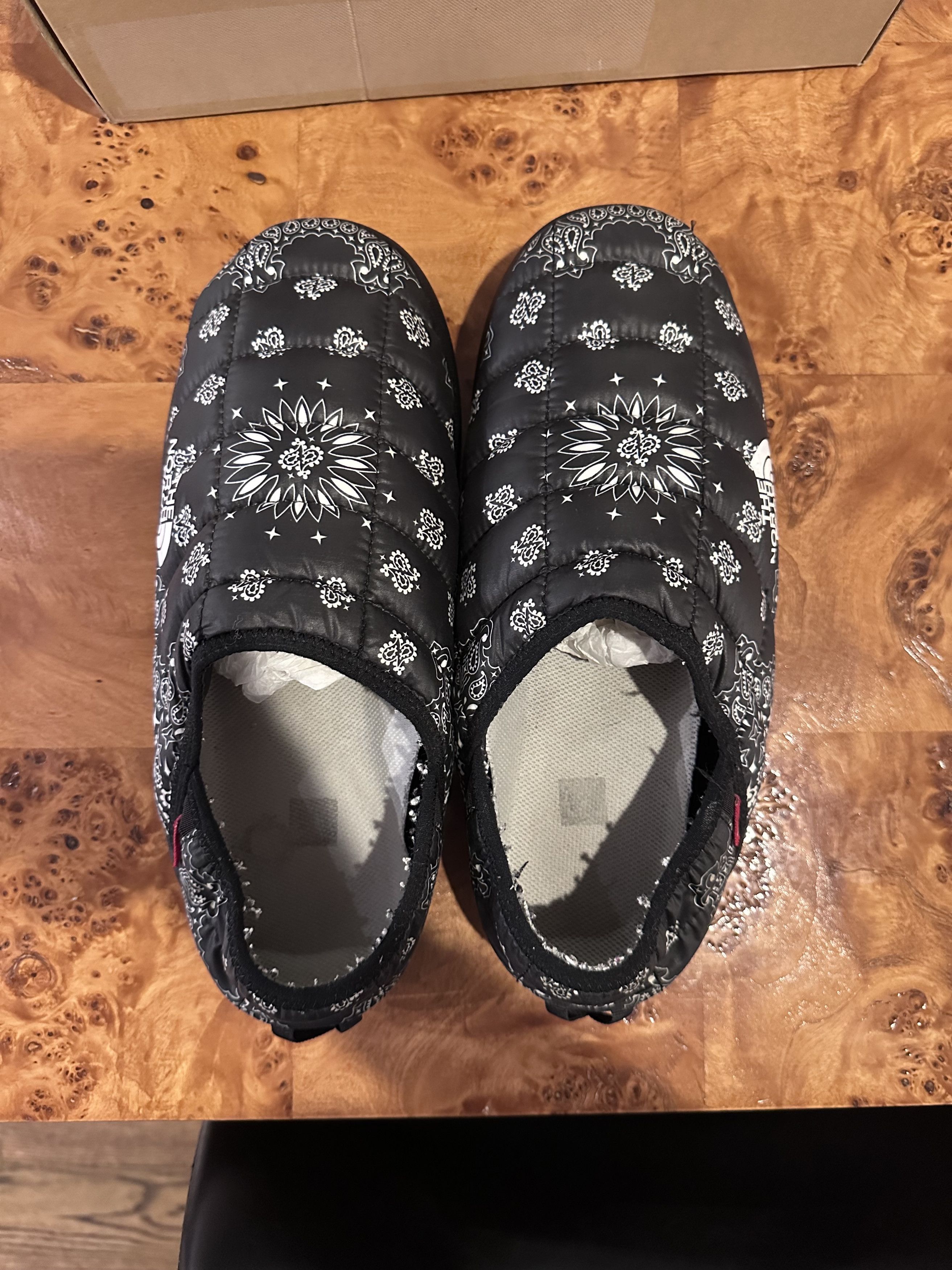 Supreme × The North Face Supreme X The North Face Traction Mule Size US 12 / EU 45 - 3 Thumbnail