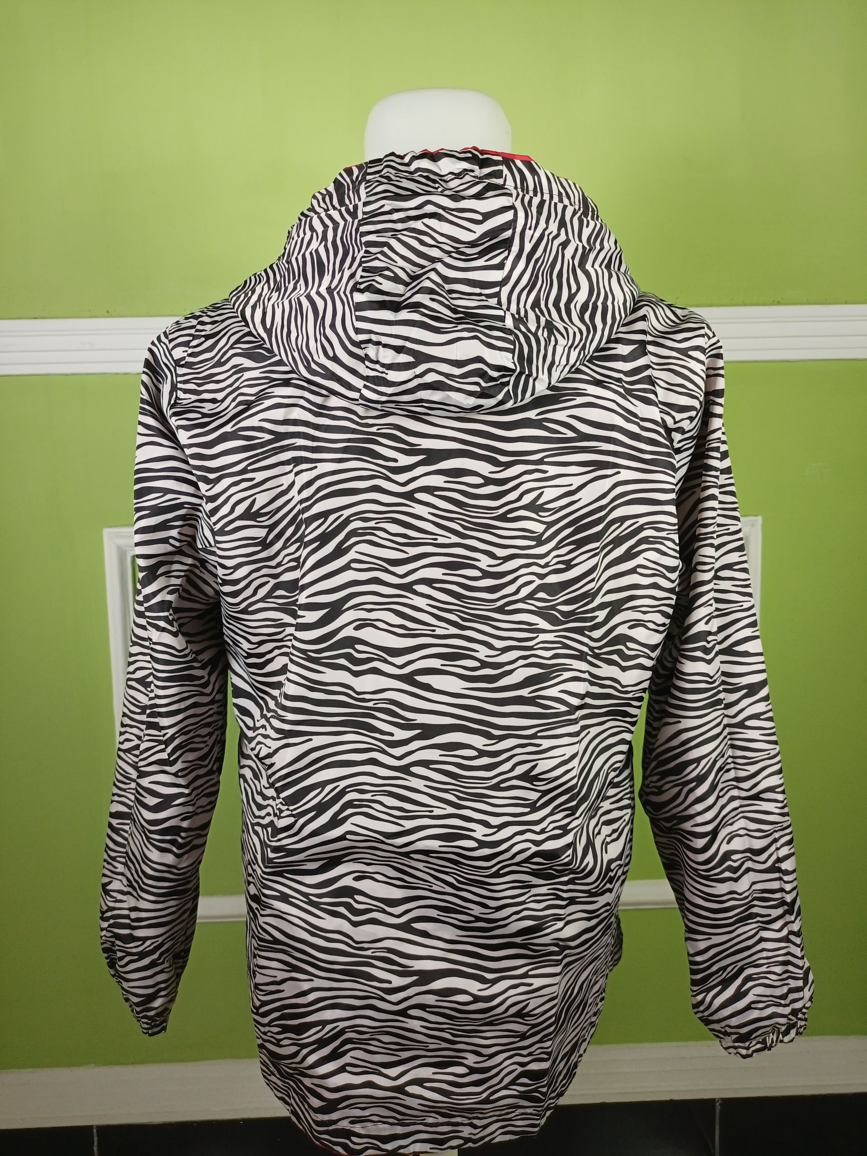 Japanese Brand BIGBANG Reversible Animal Print Wind breaker Zip Hoodie Size US L / EU 52-54 / 3 - 12 Thumbnail